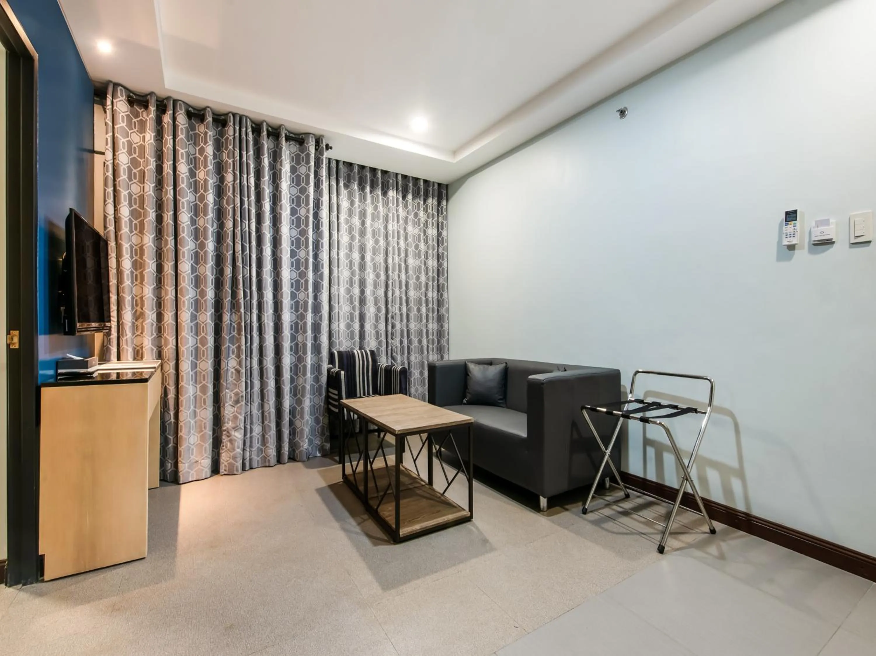 Bay Area Suites Manila