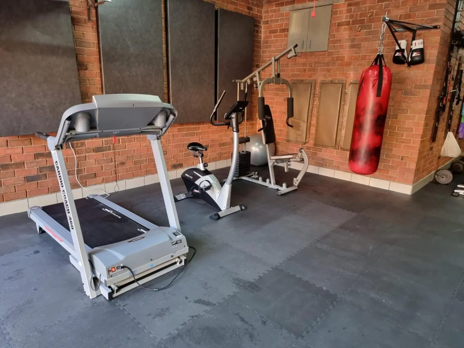 Fitness centre/facilities in Weston Guest House Krugersdorp