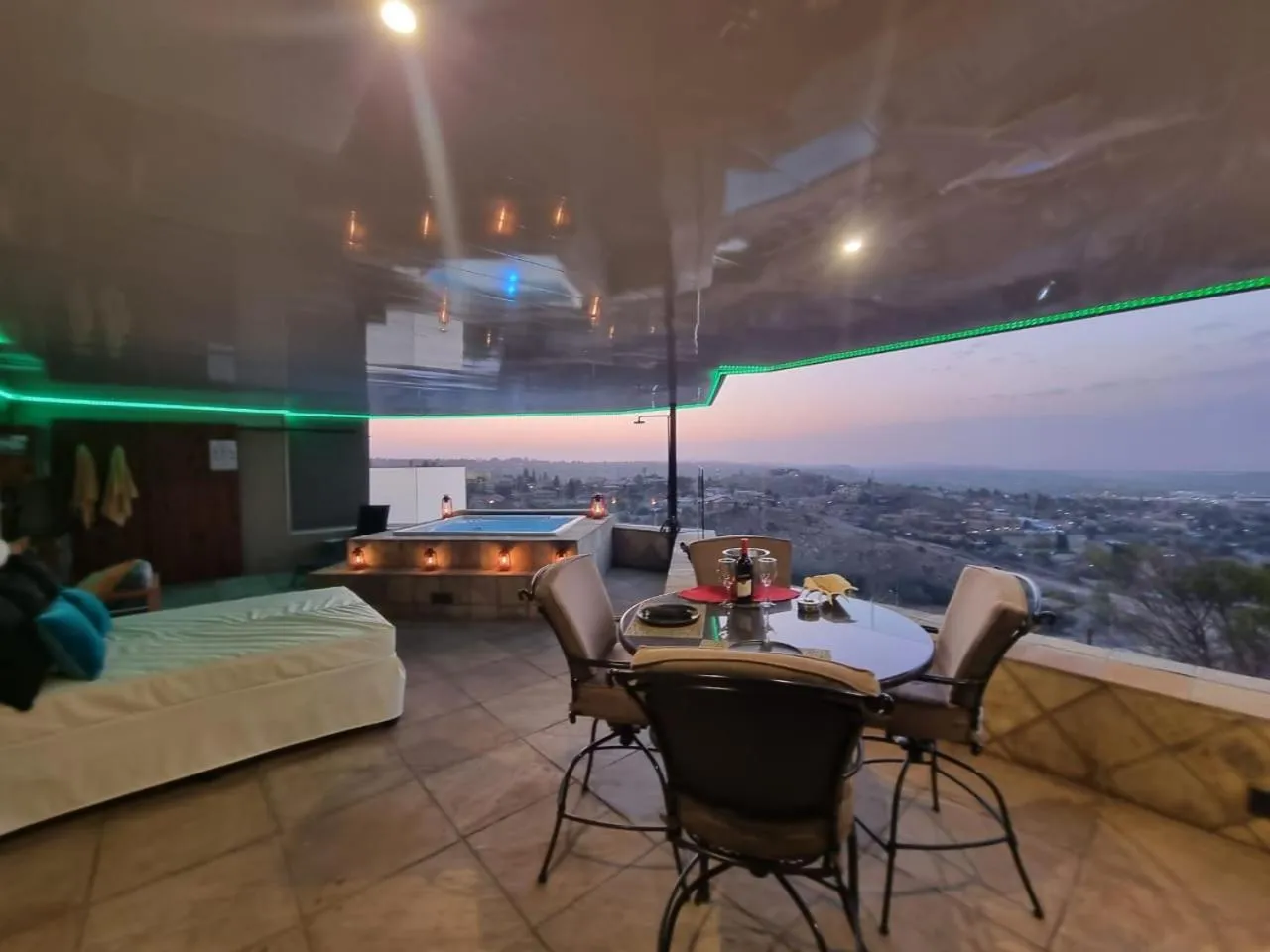 Patio, Bed in Weston Guest House Krugersdorp