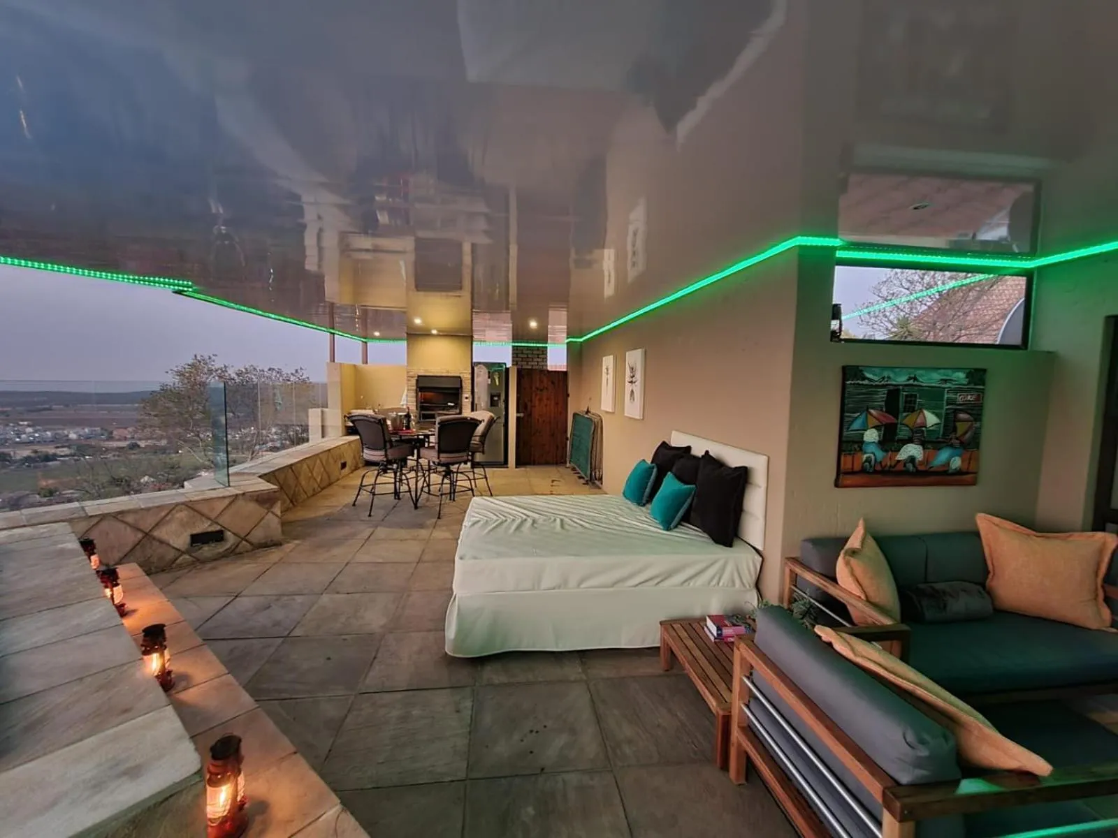 Seating area, Bed in Weston Guest House Krugersdorp