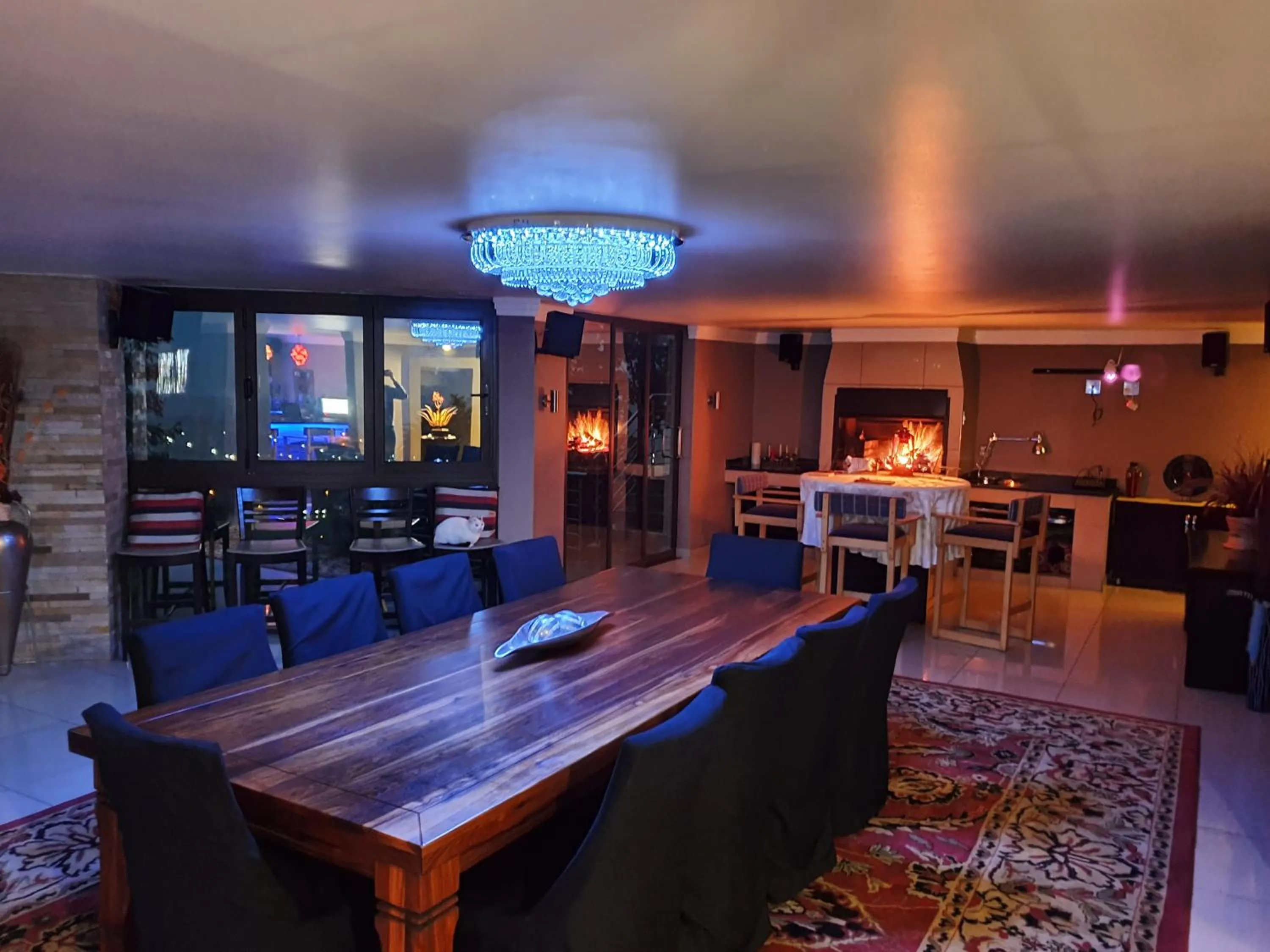 Communal lounge/ TV room in Weston Guest House Krugersdorp