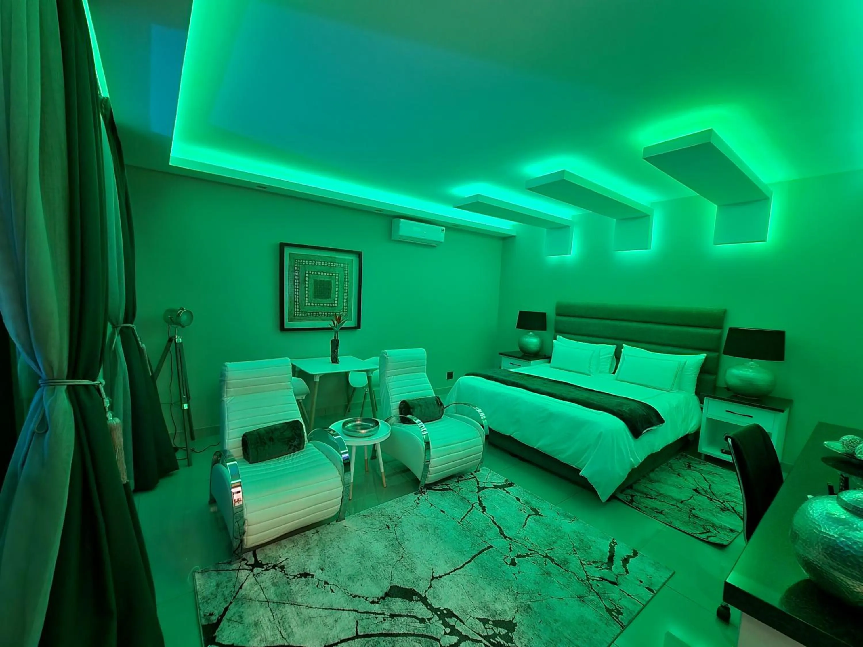 Photo of the whole room, Bed in Weston Guest House Krugersdorp