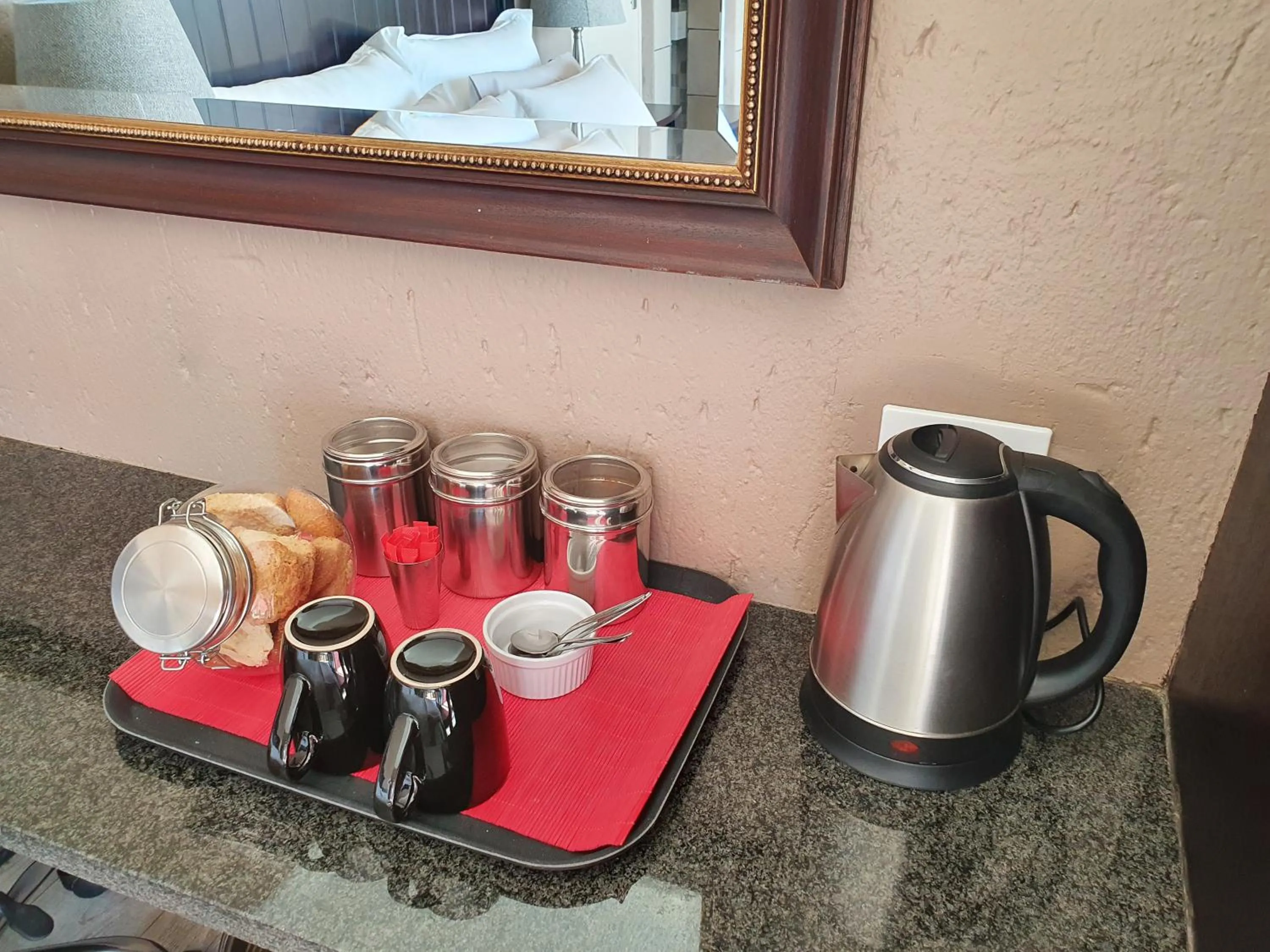 Coffee/tea facilities in Weston Guest House Krugersdorp