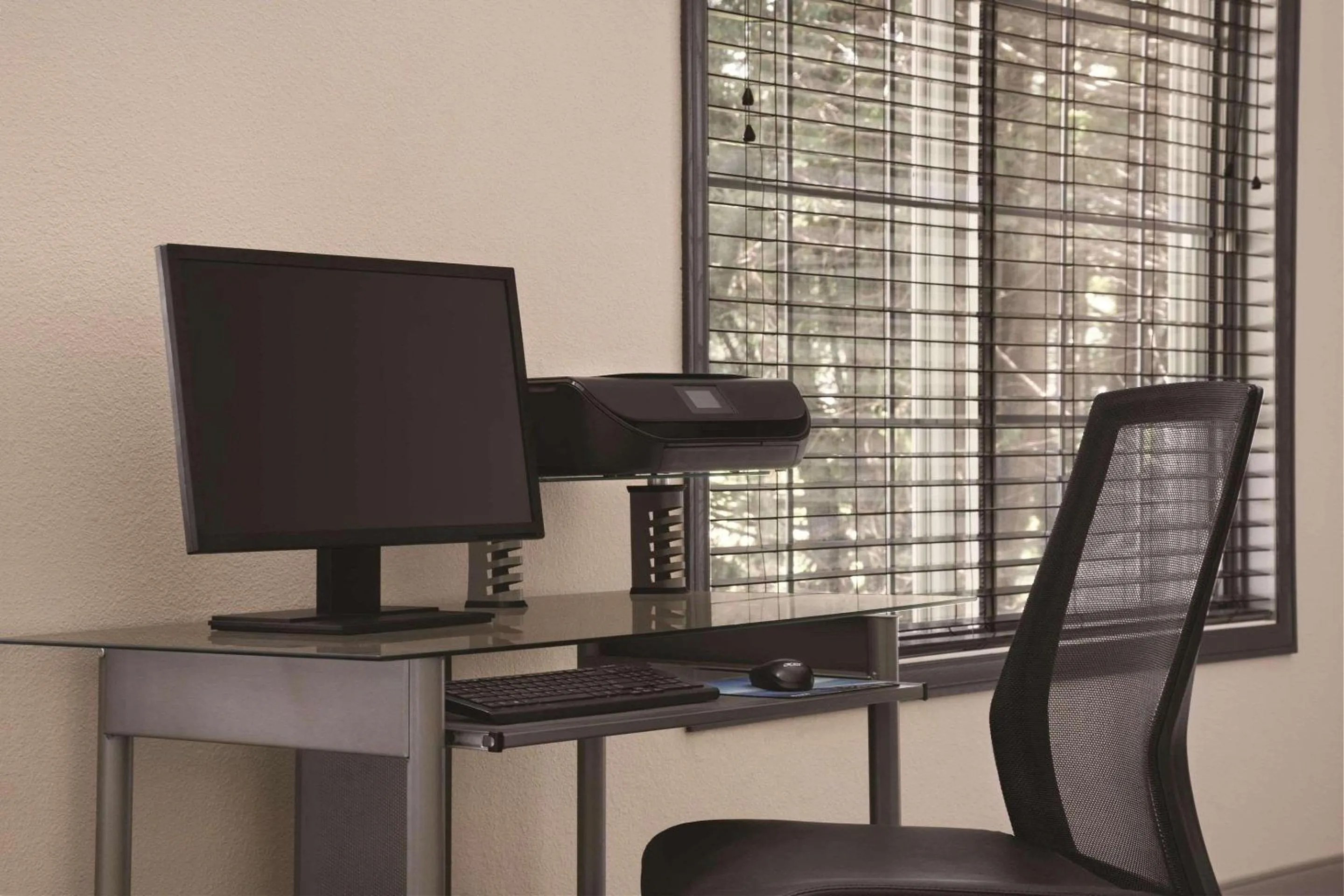 Business facilities in Country Inn & Suites by Radisson, Detroit Lakes, MN