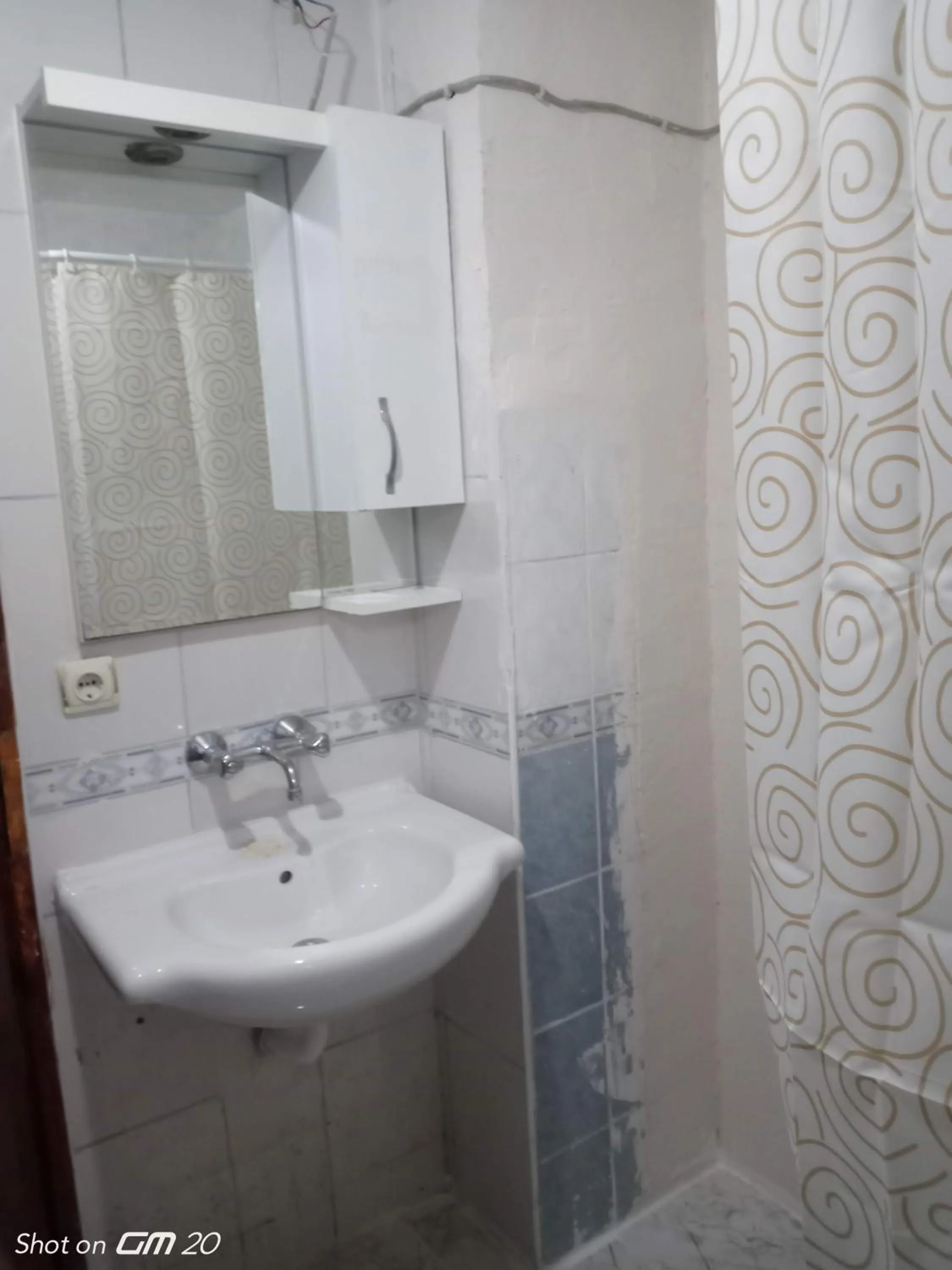 Bathroom in HZD Apartments Hostel