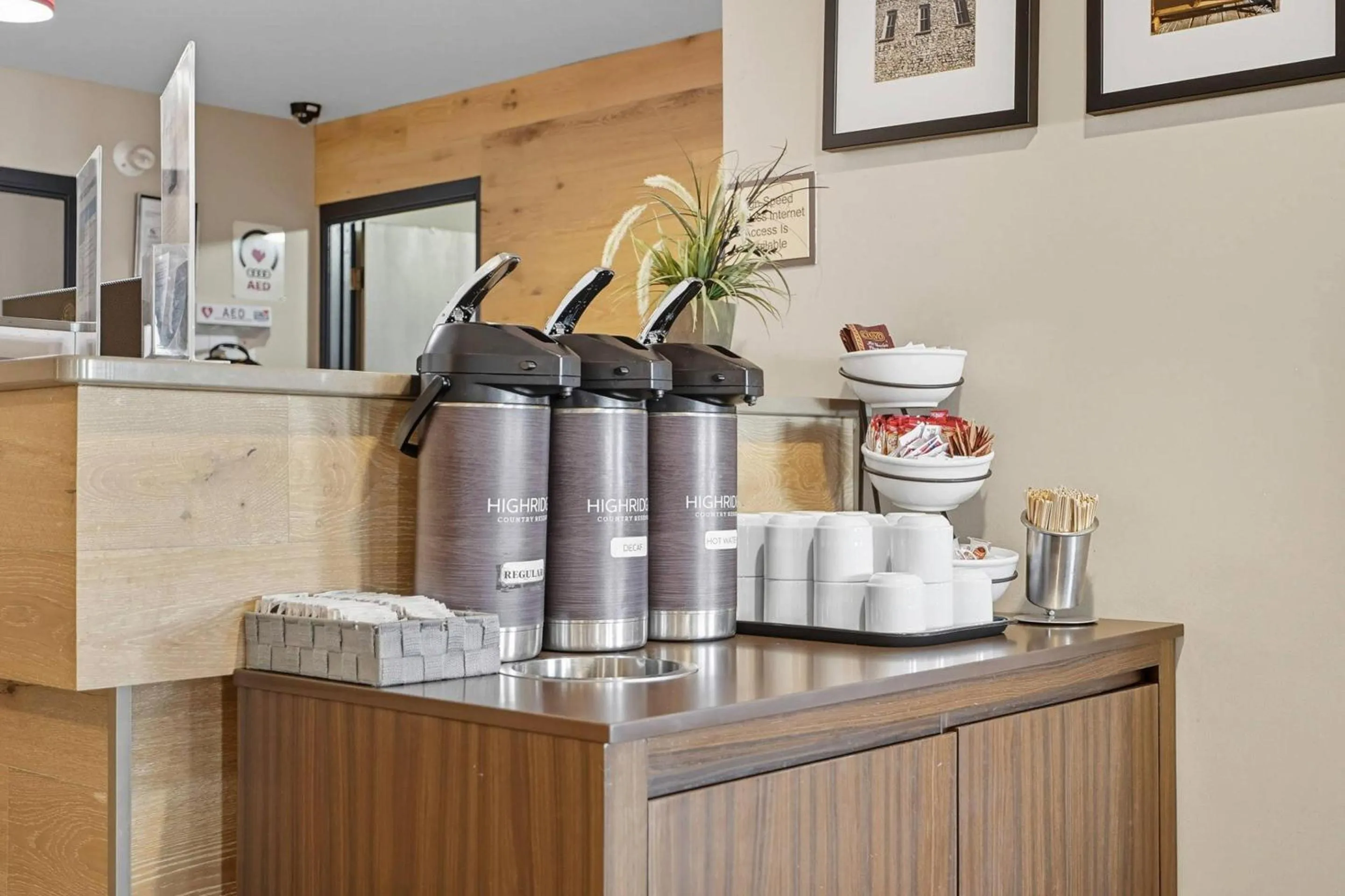 Breakfast in Country Inn & Suites by Radisson, Saskatoon, SK