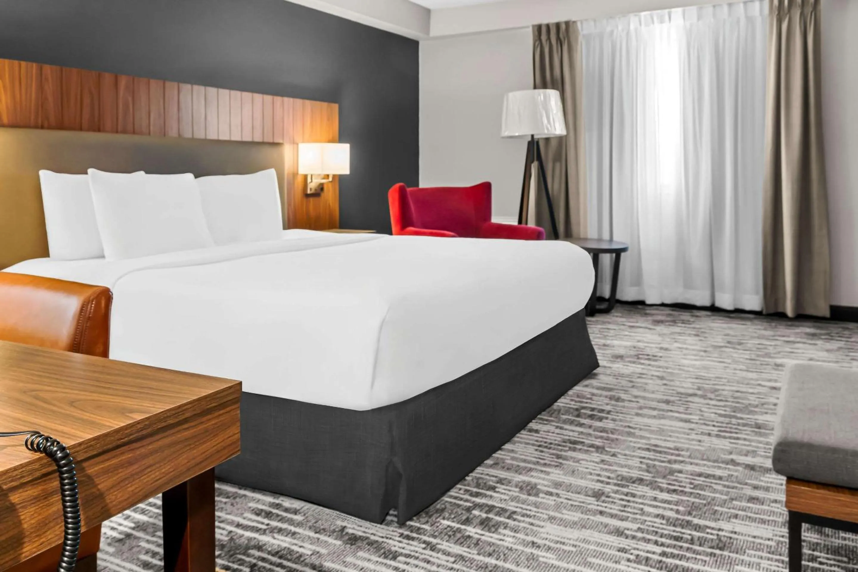 Bedroom, Bed in Country Inn & Suites by Radisson, Winnipeg, MB