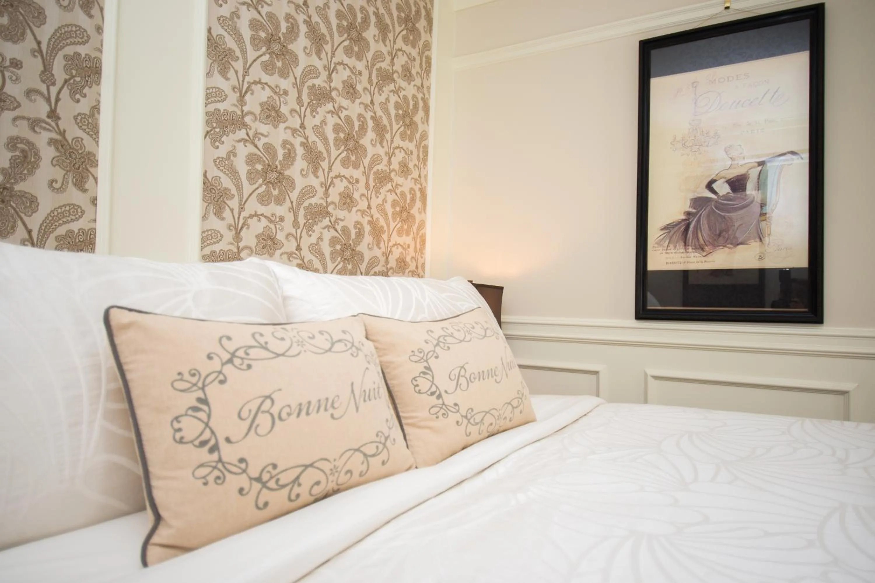 Decorative detail, Bed in The Craigmyle Inn