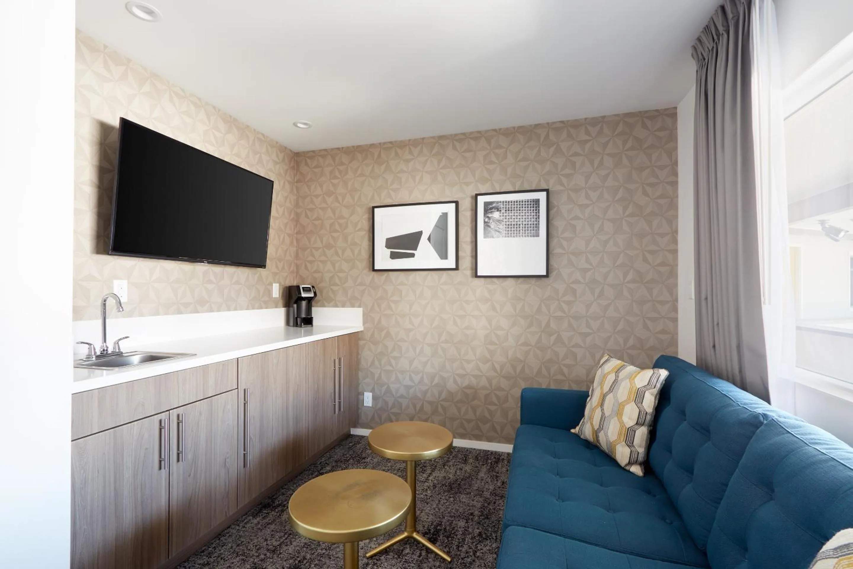 TV and multimedia in The Cole