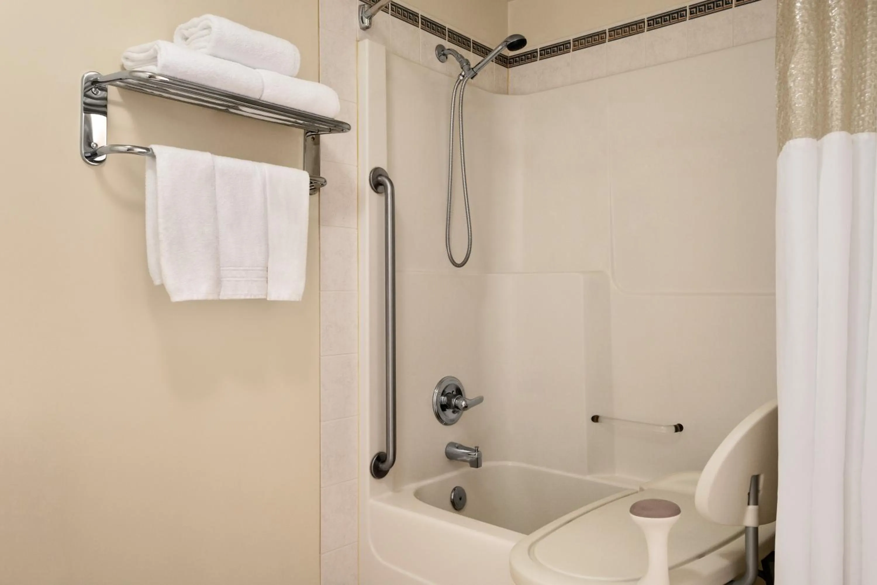 Bathroom in Nova Inn Yellowknife