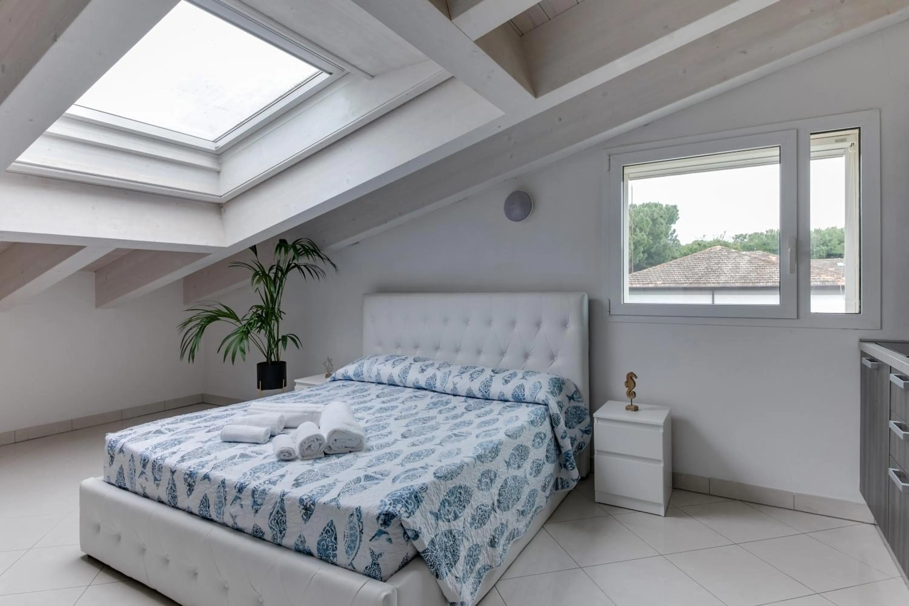 Bed in Mansarda Diamanti - Siroli Collection