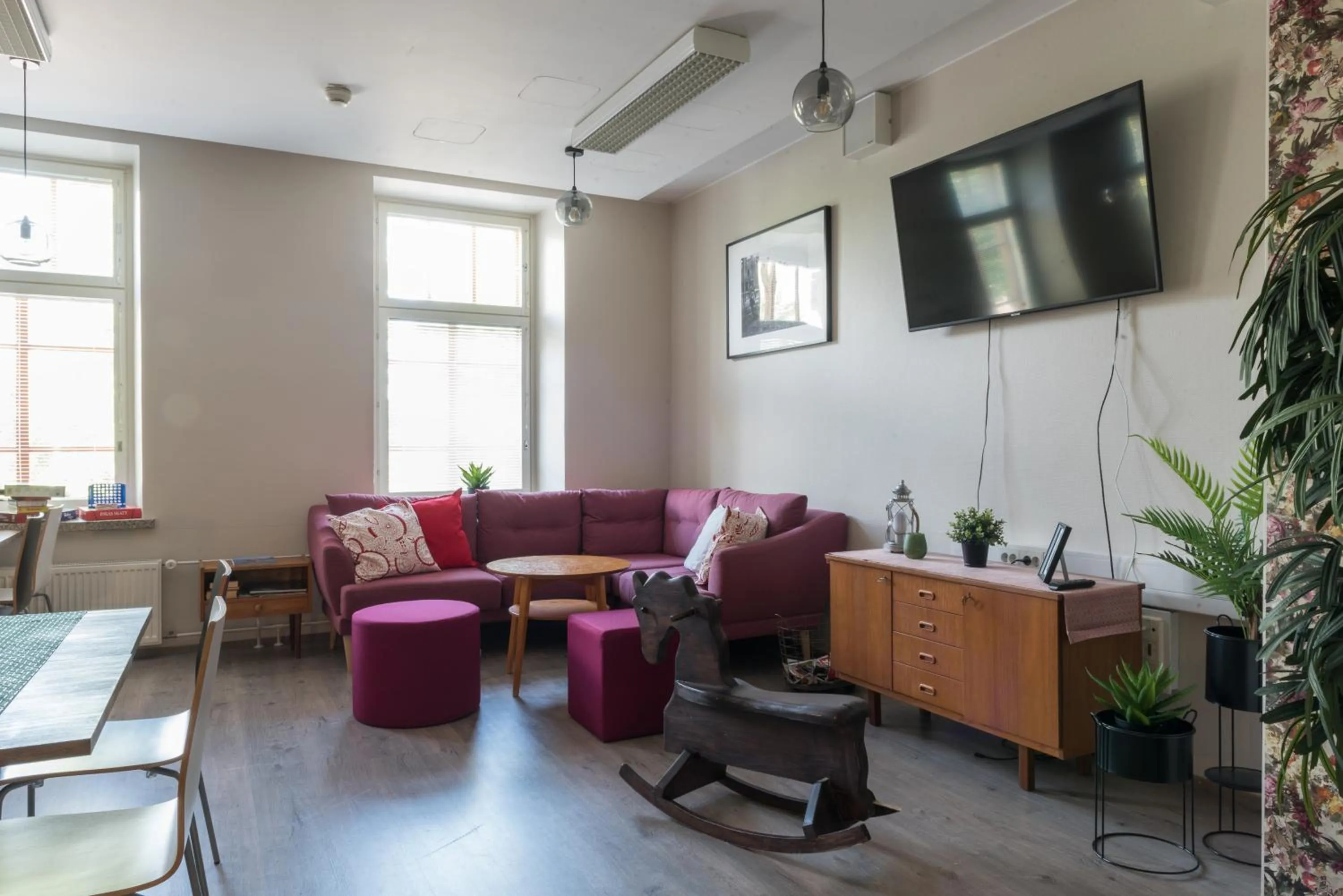 Seating area in Hotelli Rakuuna