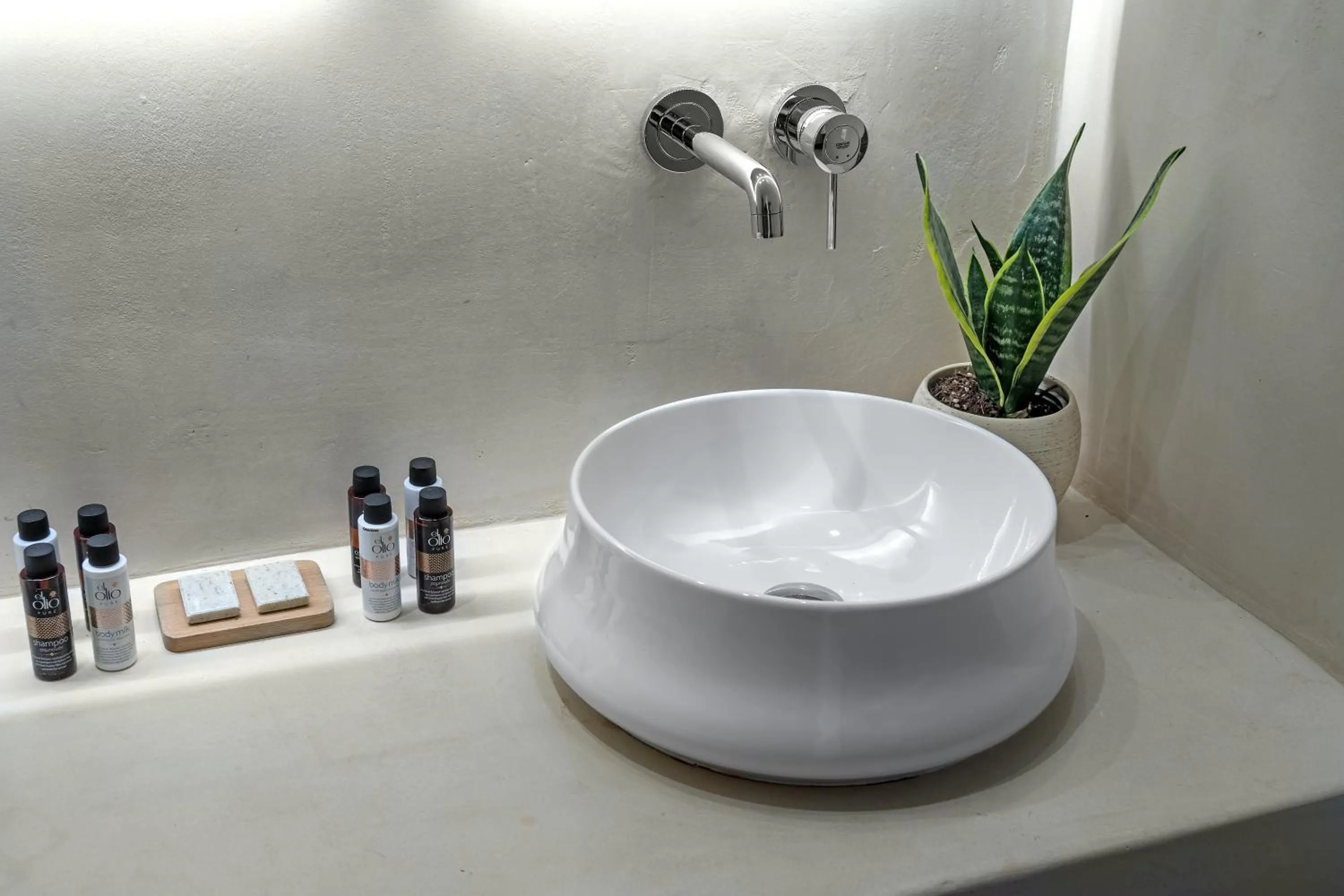 Bathroom in Omnia Mykonos Boutique Hotel & Suites