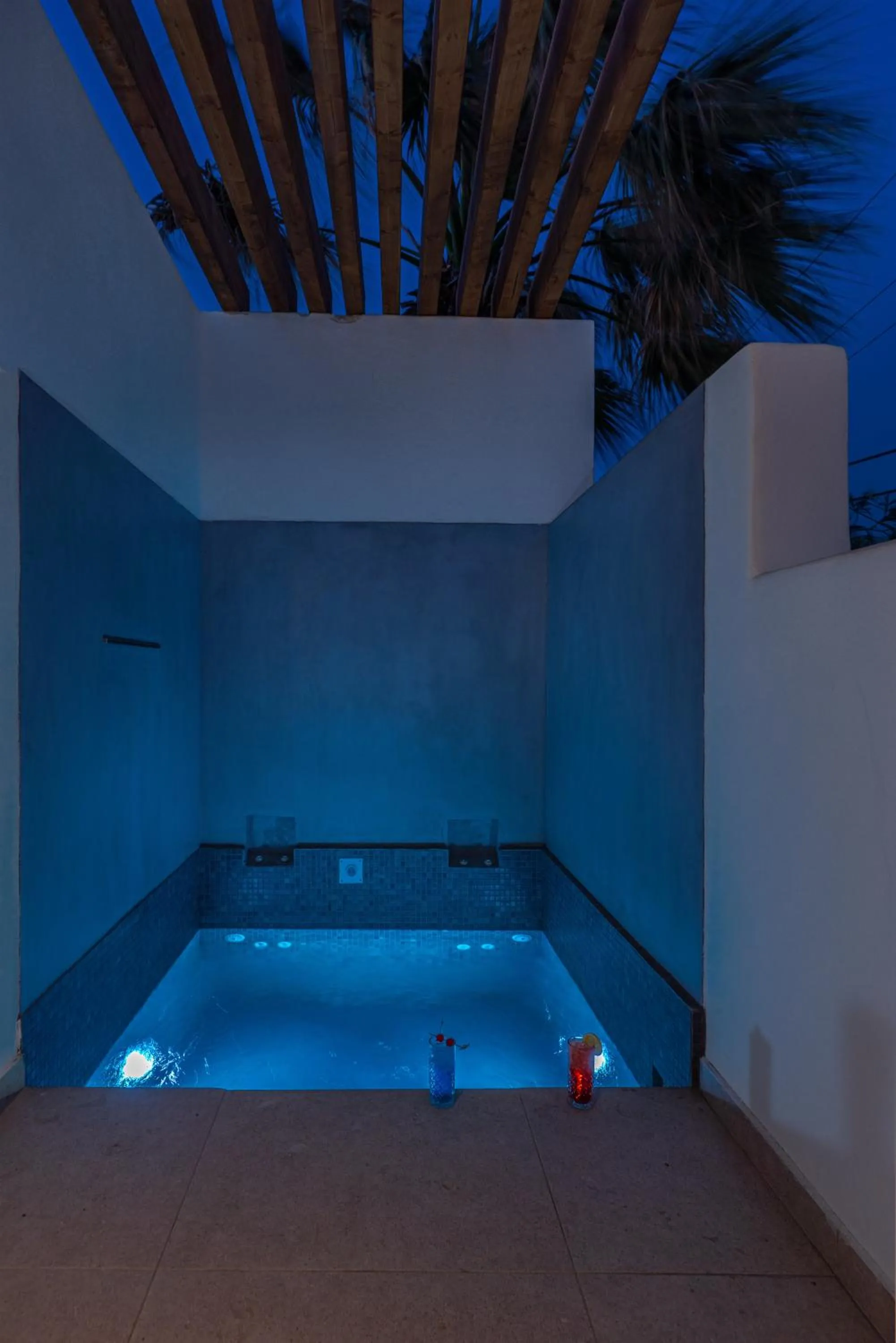 Omnia Mykonos Boutique Hotel & Suites