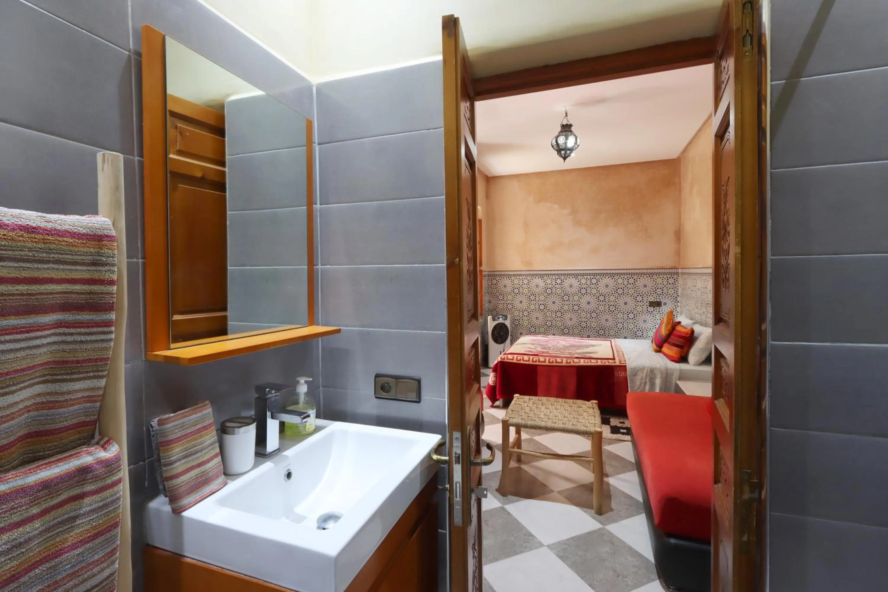 Riad Dwiriyat My Teib