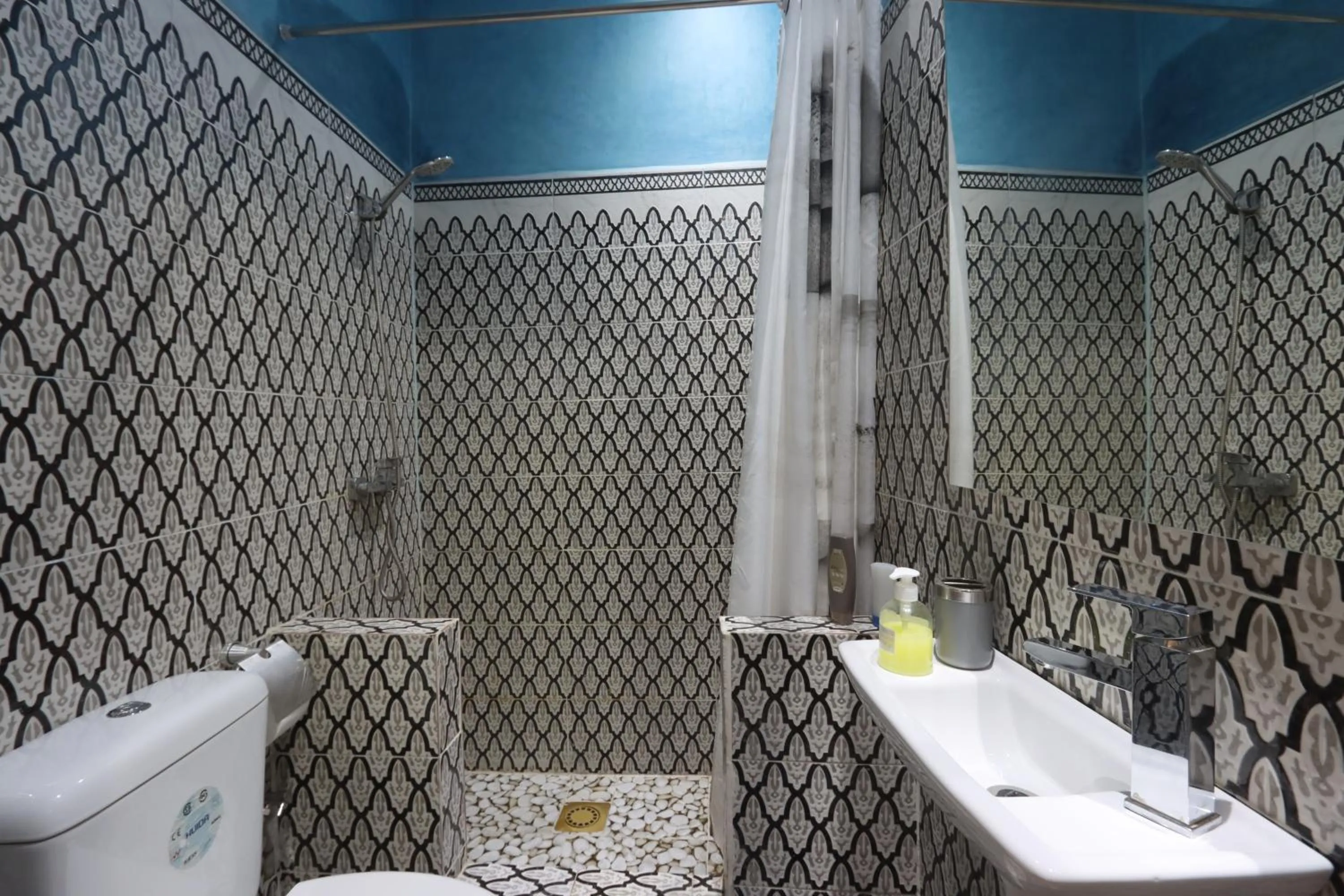 Riad Dwiriyat My Teib