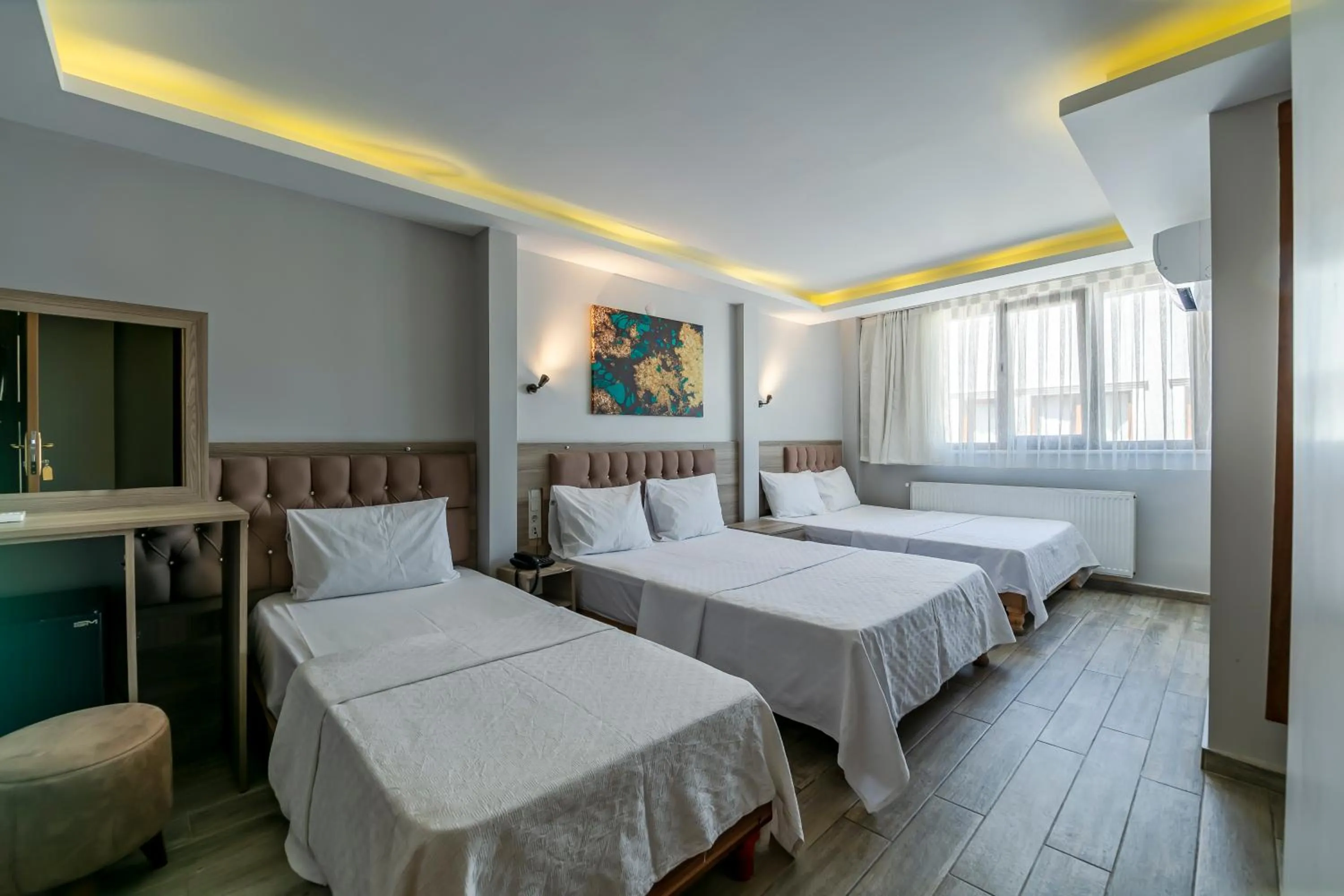 Photo of the whole room, Bed in Gul Otel