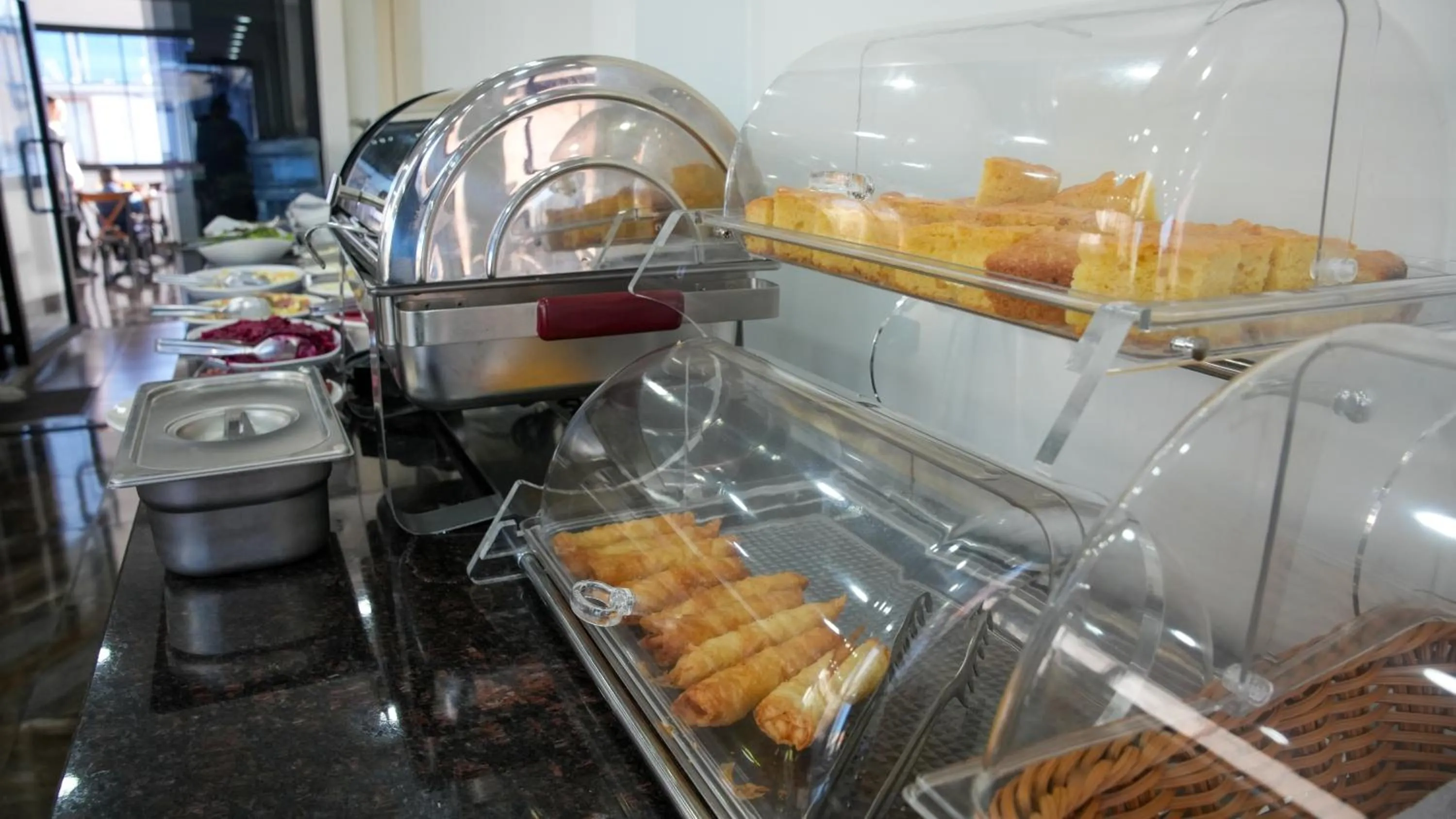 Restaurant/places to eat in Gul Otel