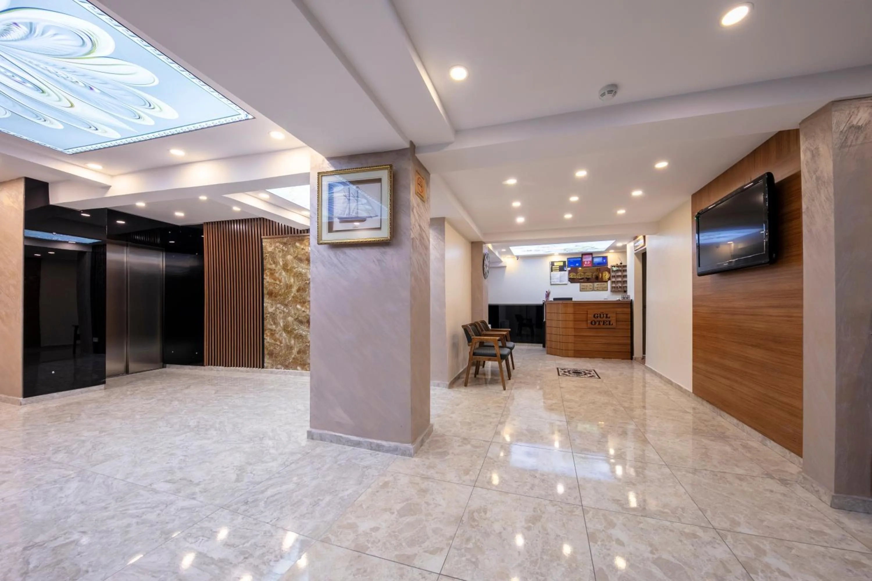 Lobby or reception in Gul Otel