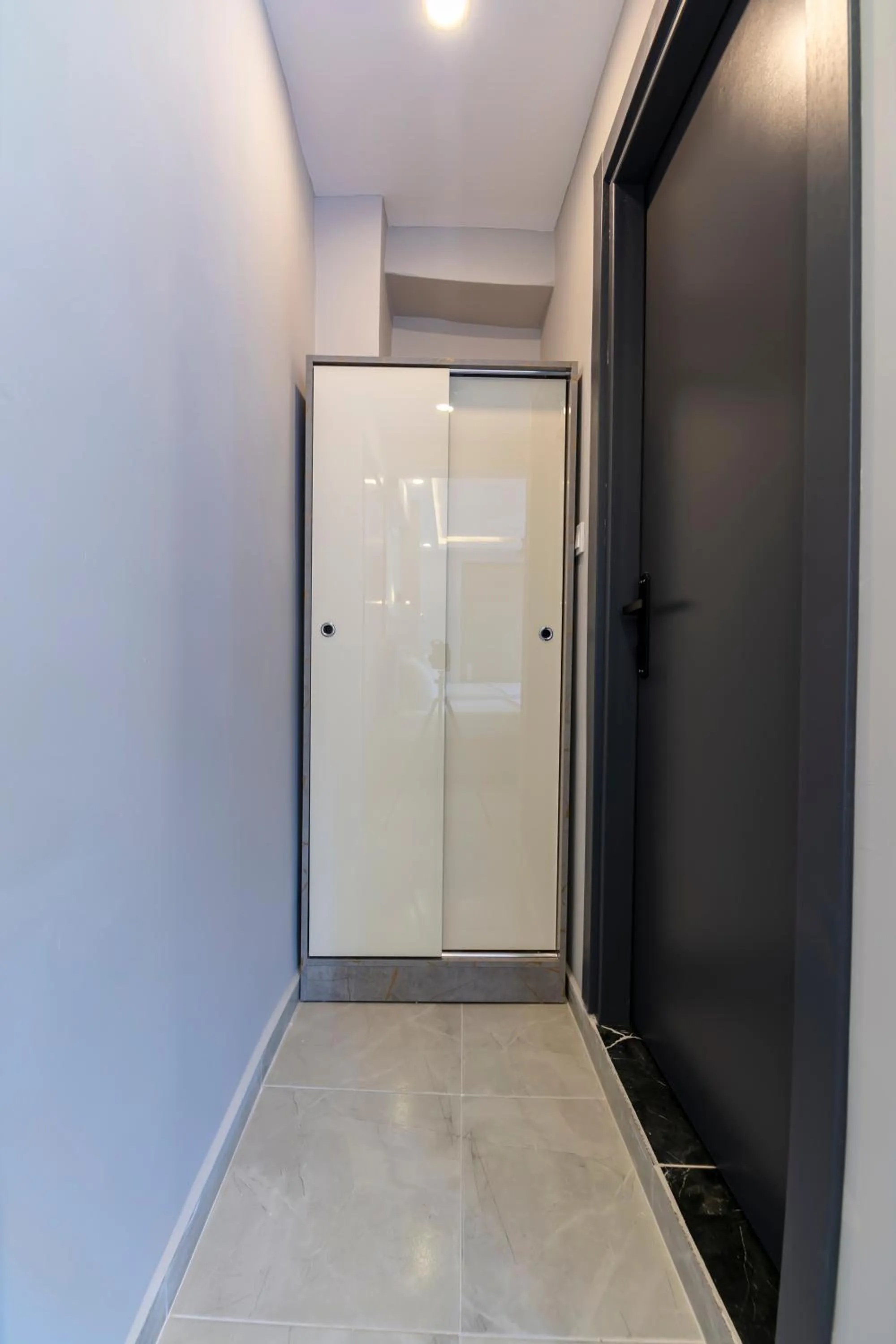 wardrobe in Gul Otel