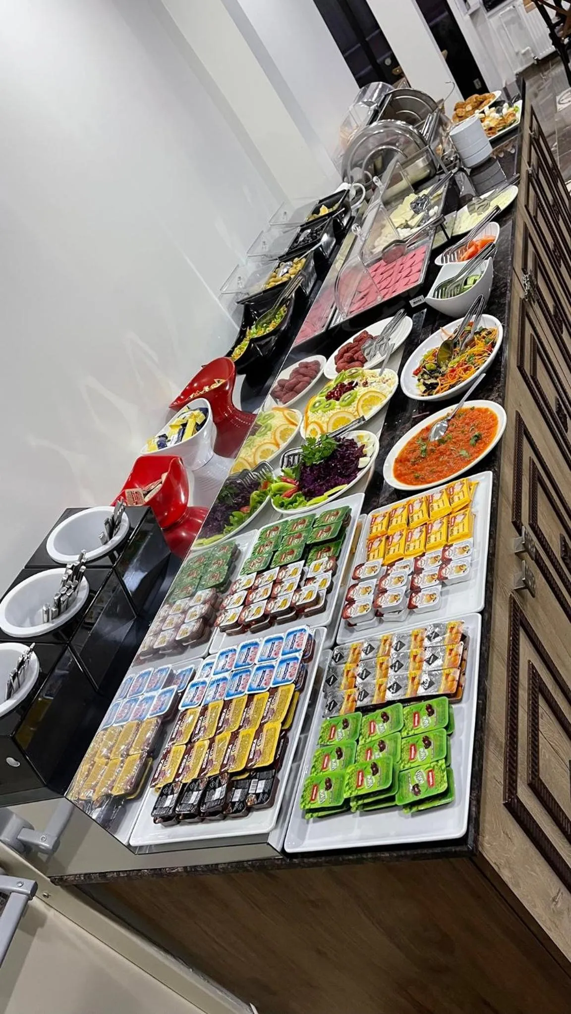 Restaurant/places to eat in Gul Otel