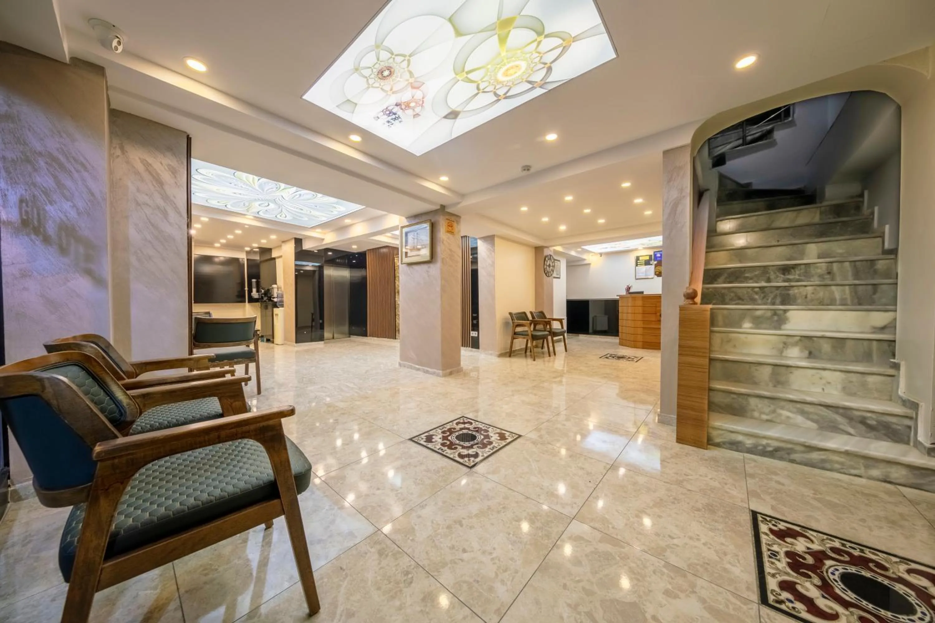 Lobby or reception in Gul Otel