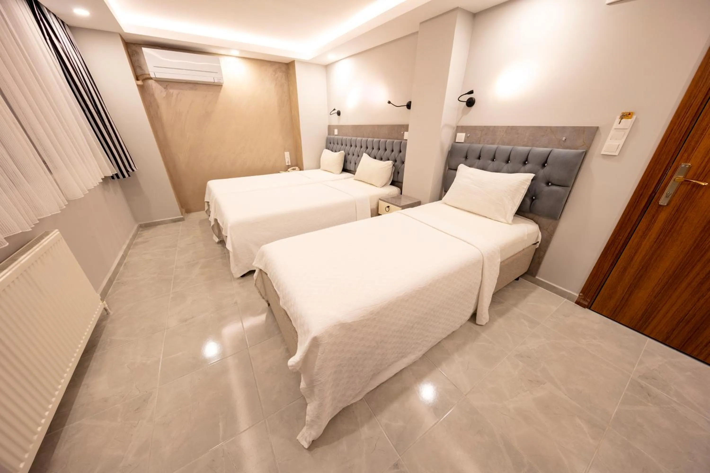 Photo of the whole room, Bed in Gul Otel