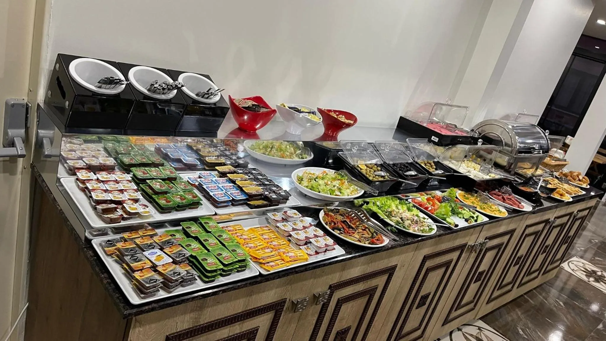 Restaurant/places to eat in Gul Otel