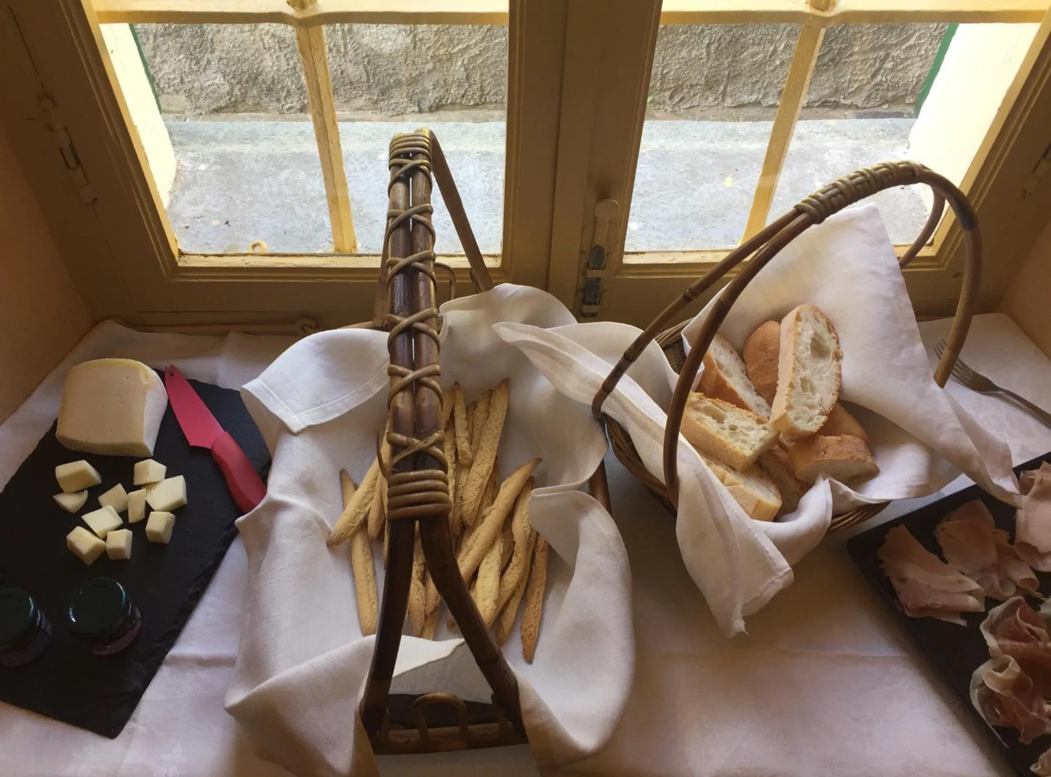 Food and drinks in Ca’d’ambra