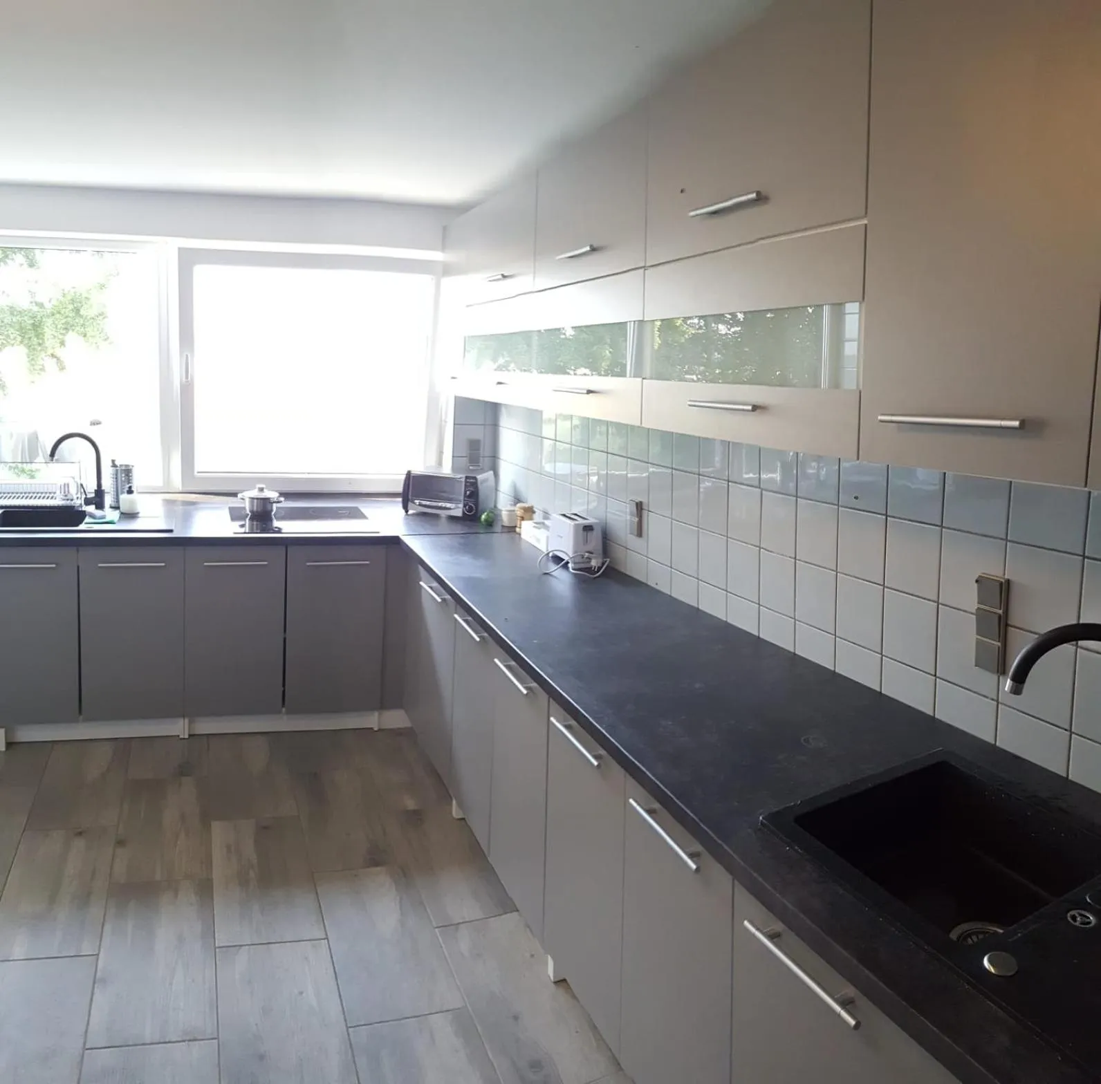 Communal kitchen in Apartamenty Molle