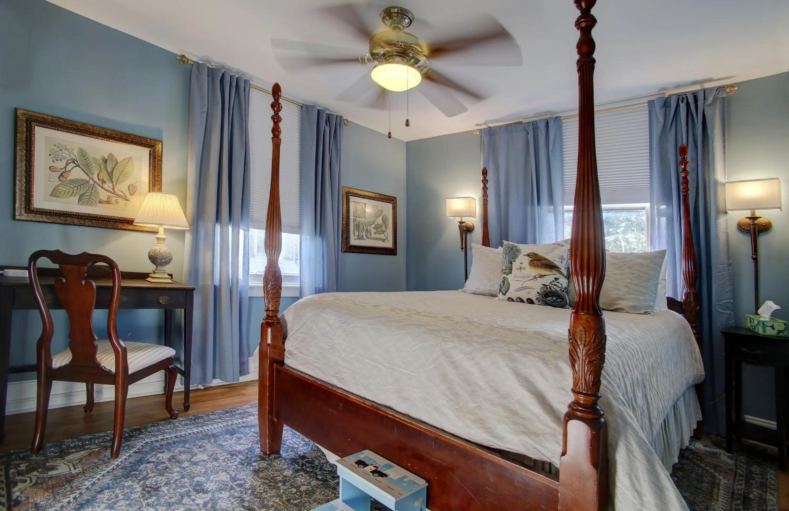 Bedroom, Bed in Azalea Inn and Villas