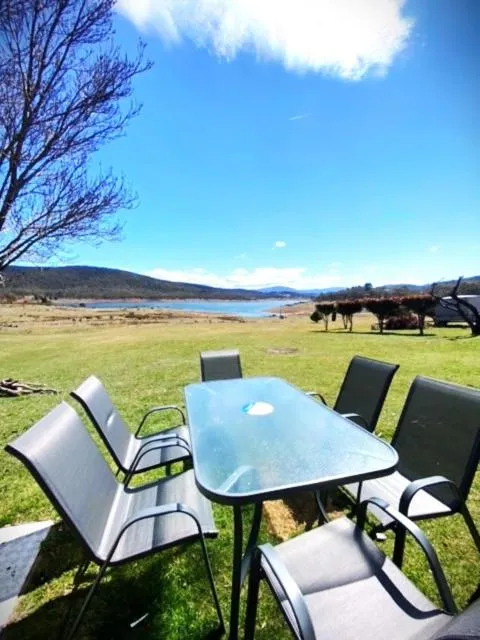 Garden in Anglers Reach Lakeside Village