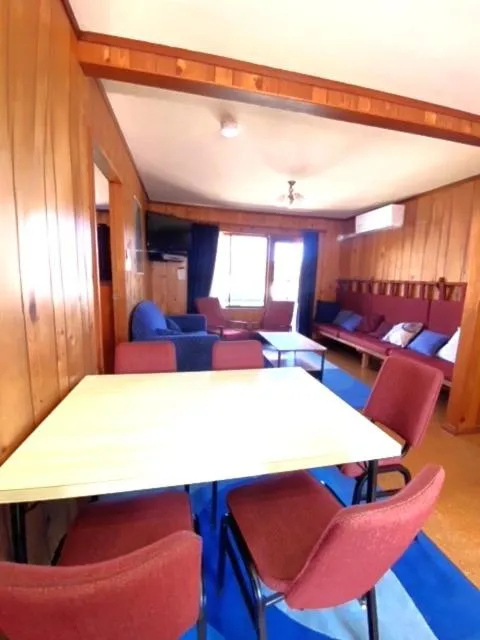 Living room in Anglers Reach Lakeside Village