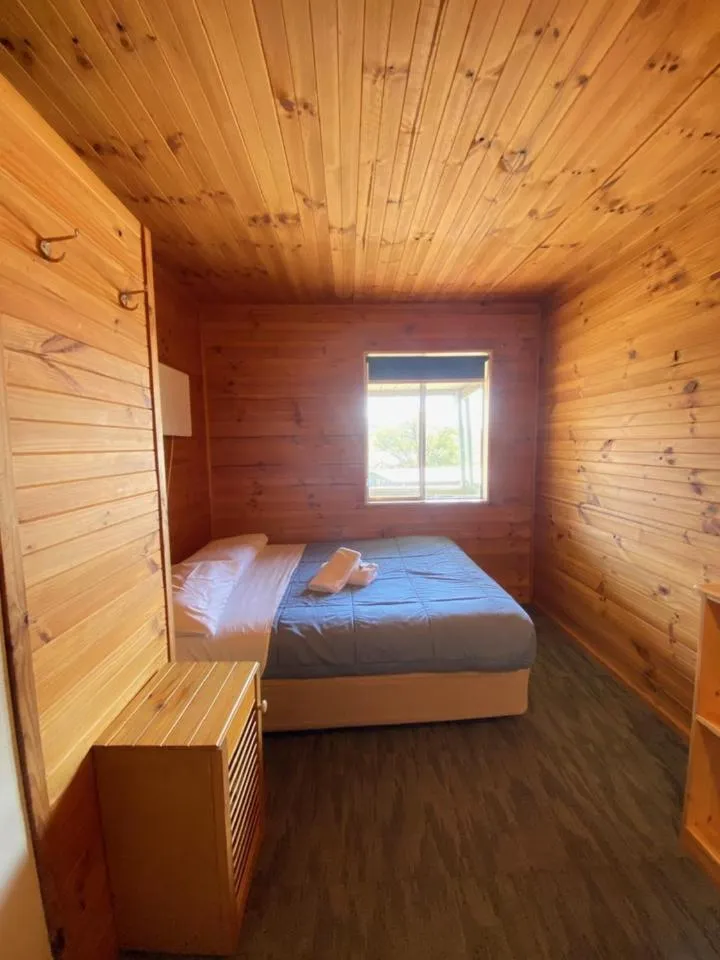 Bedroom, Bed in Anglers Reach Lakeside Village