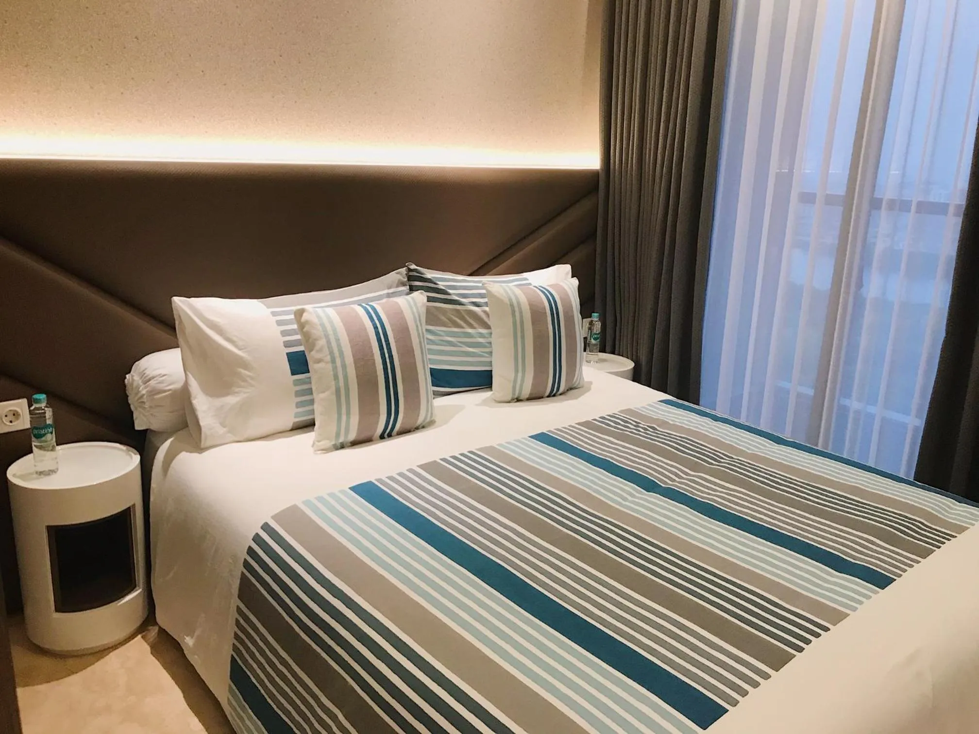 Bed in Gold Coast PIK Sea View Apartments by LongeSuites