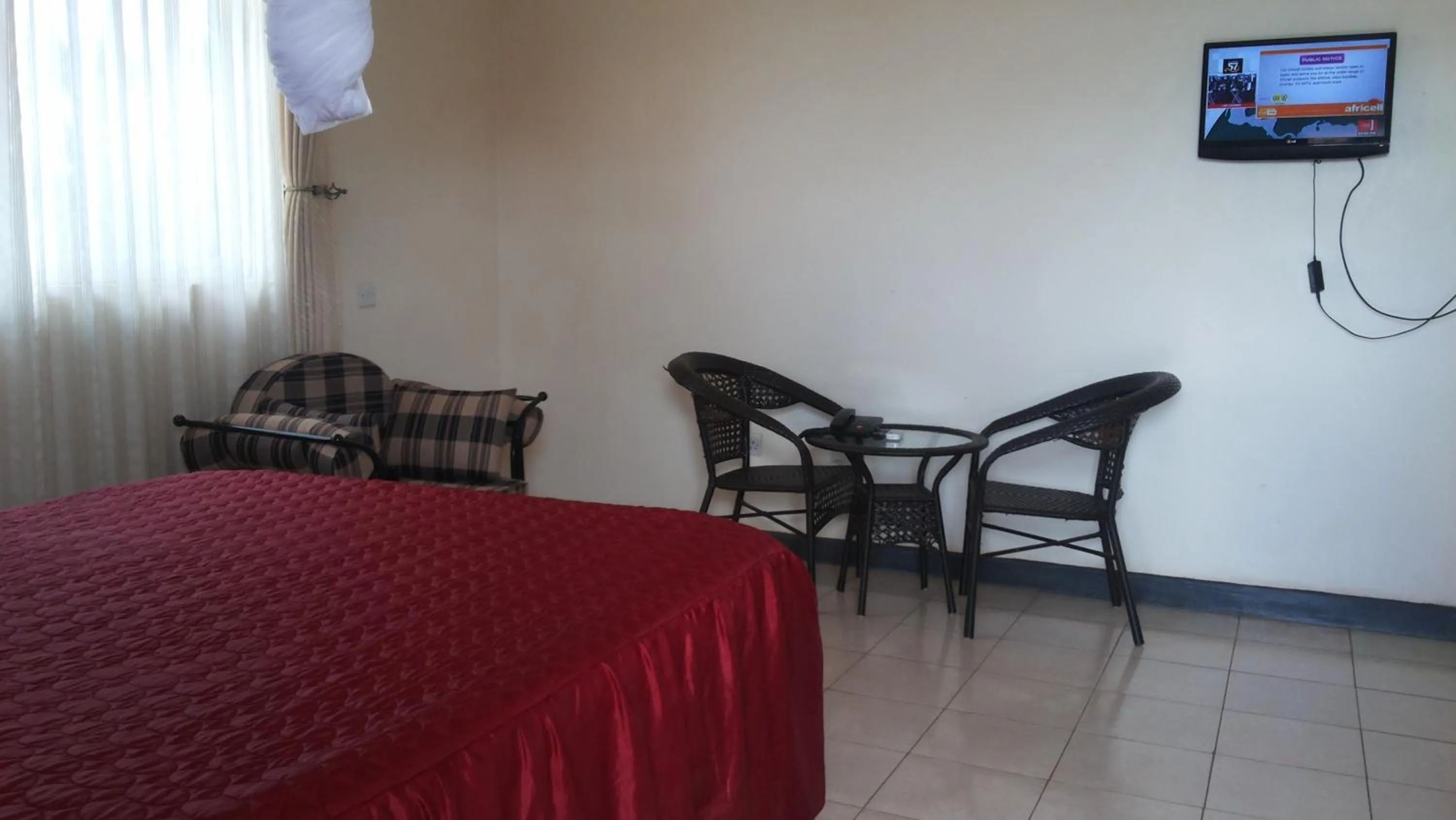 Photo of the whole room in Westcliff Hotel