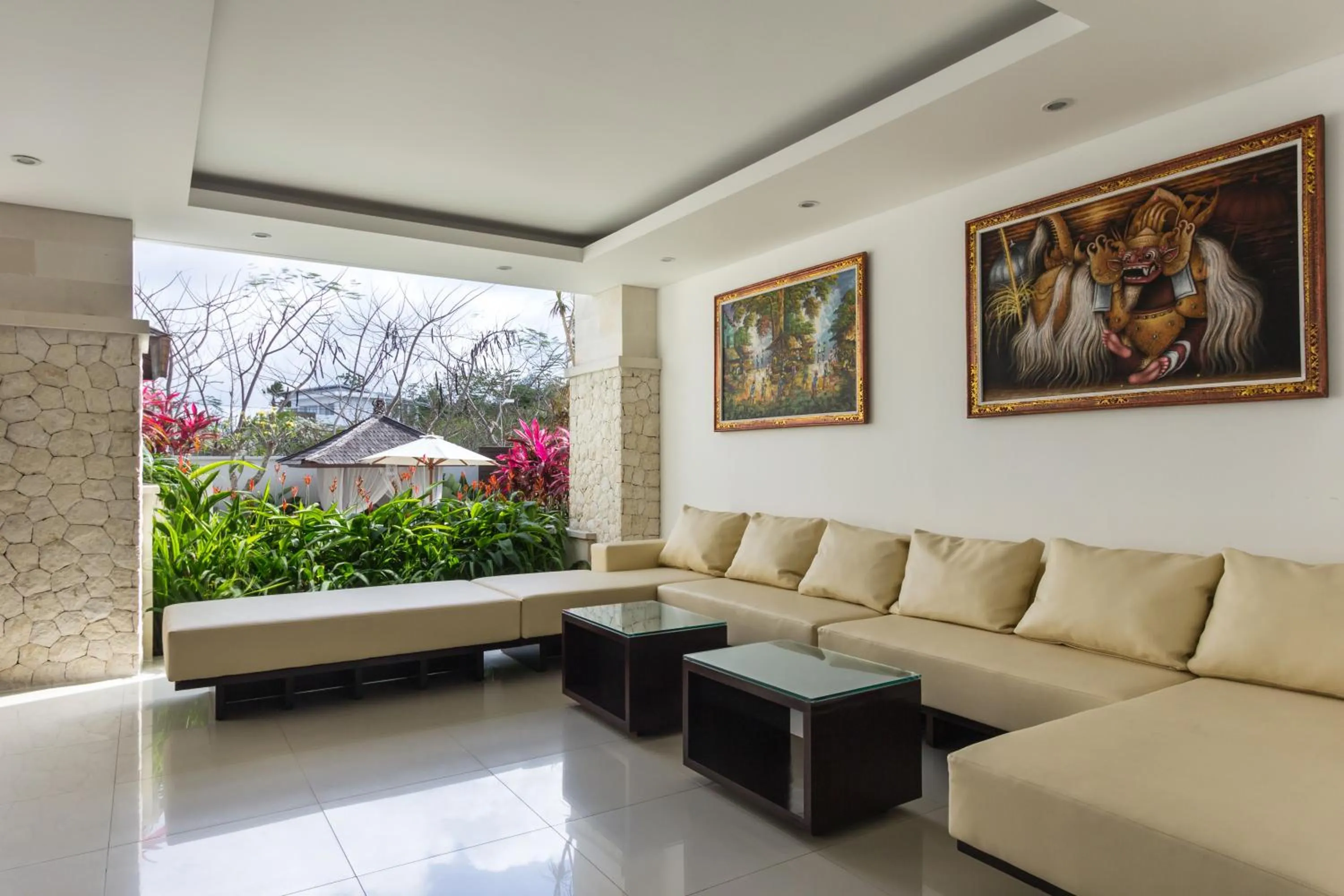 Lobby or reception in Adhiloka