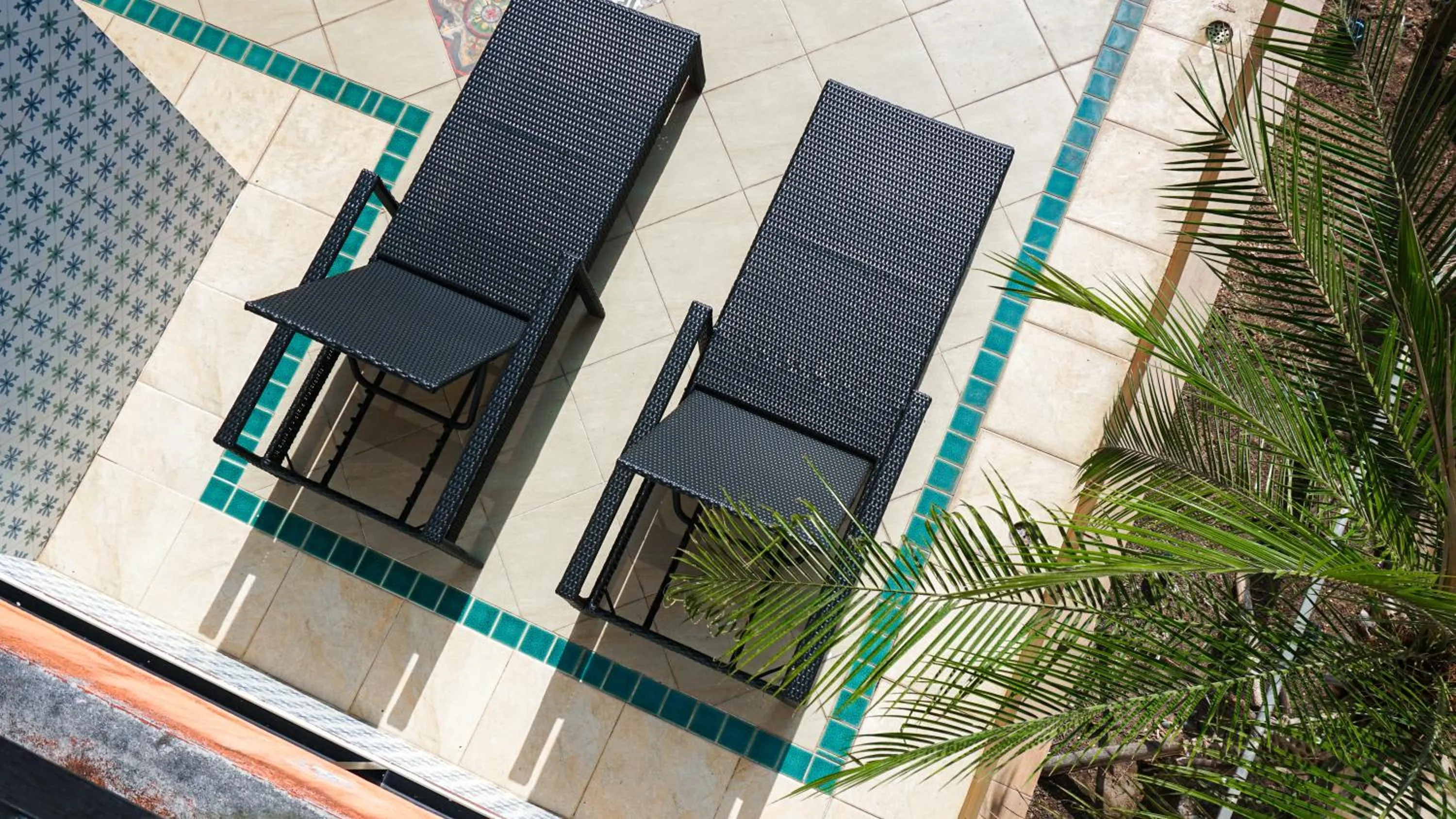 Swimming pool in Alfahad Hotel