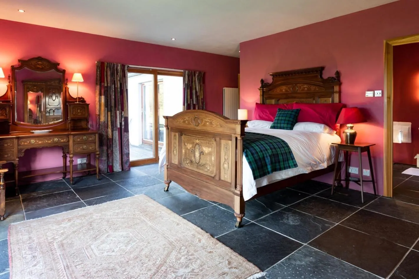 Photo of the whole room, Bed in Powdermills B & B