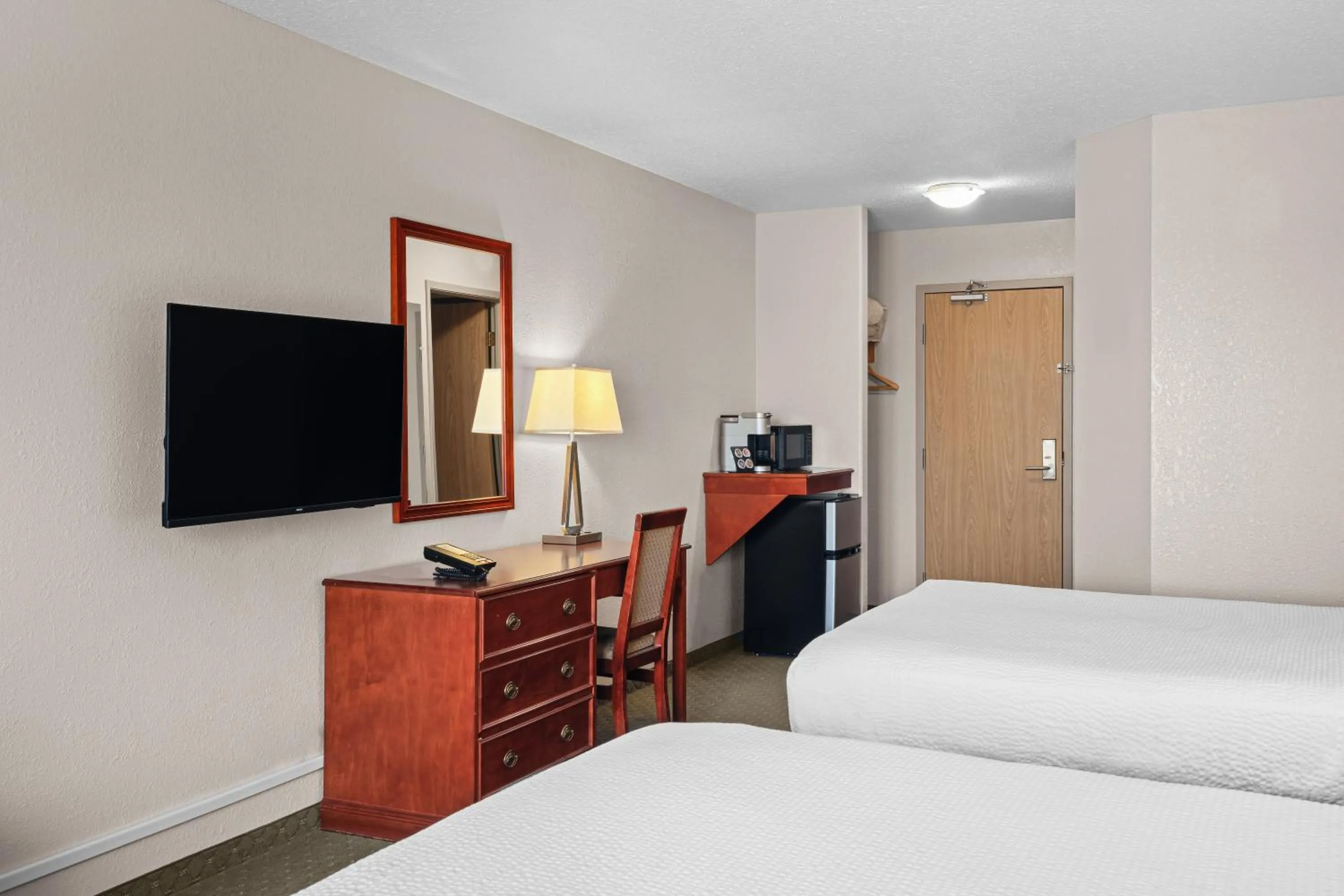 Bed in Days Inn & Suites by Wyndham Winkler