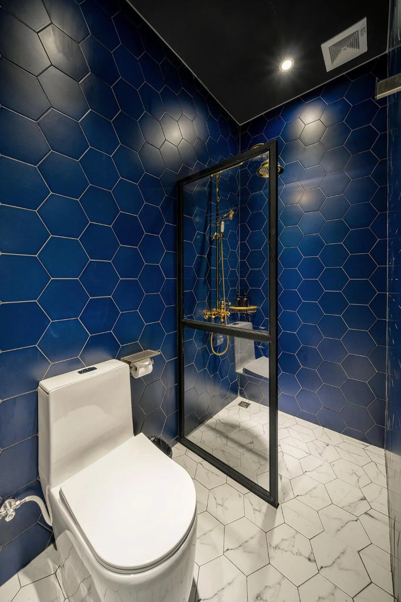 HOTEL le JARDIN SECRET saigon