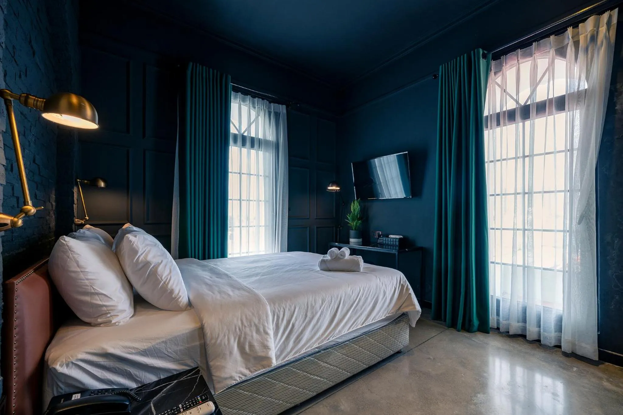 Bed in HOTEL le JARDIN SECRET saigon