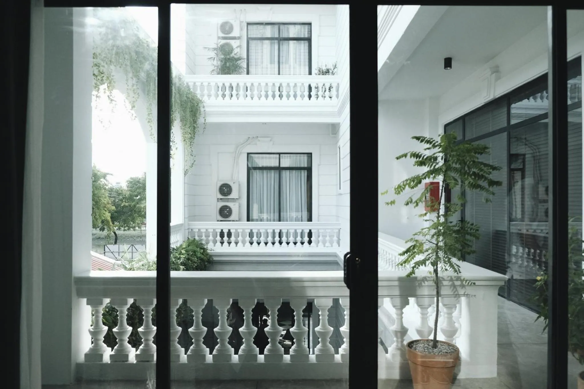 HOTEL le JARDIN SECRET saigon