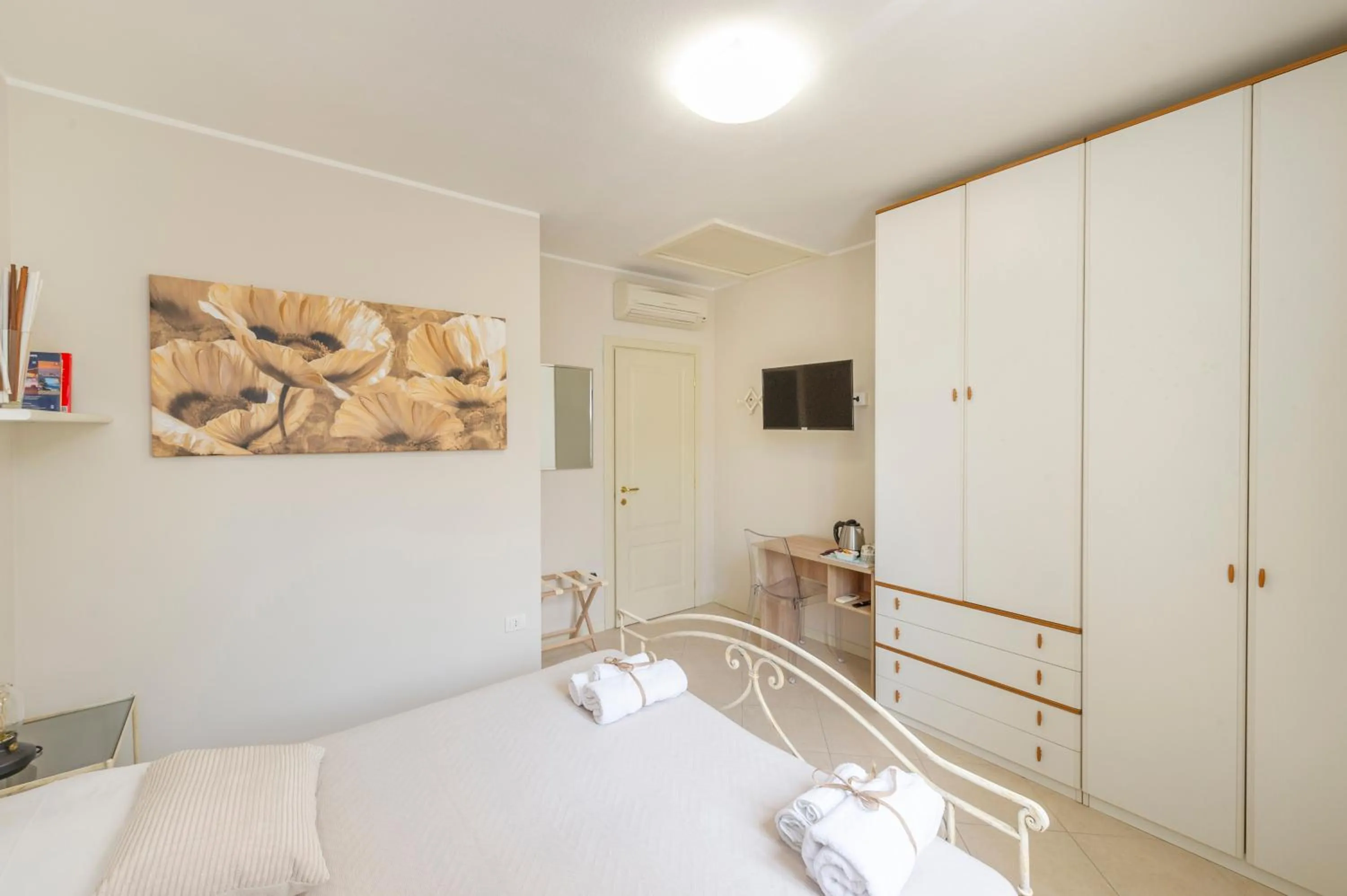 Bed in B&B Casa Paola