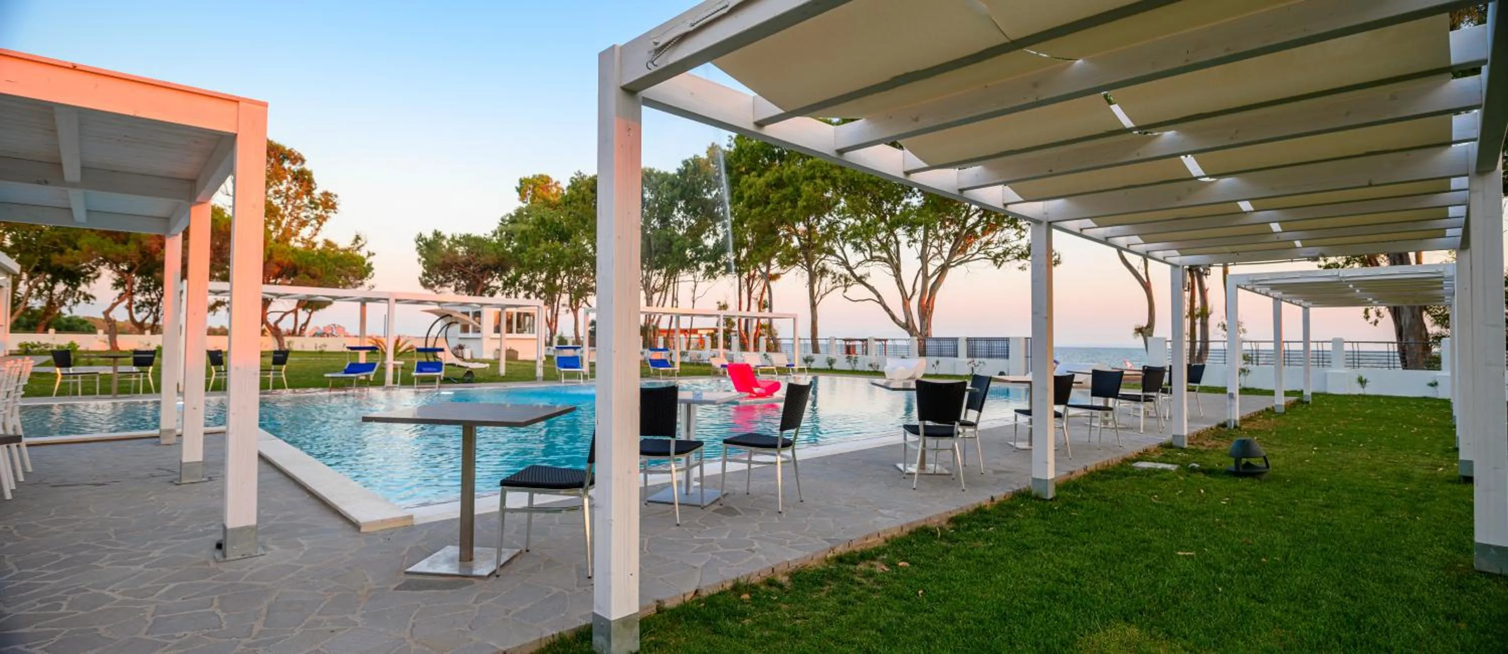 Swimming pool in Hotel Lido Beach PHG