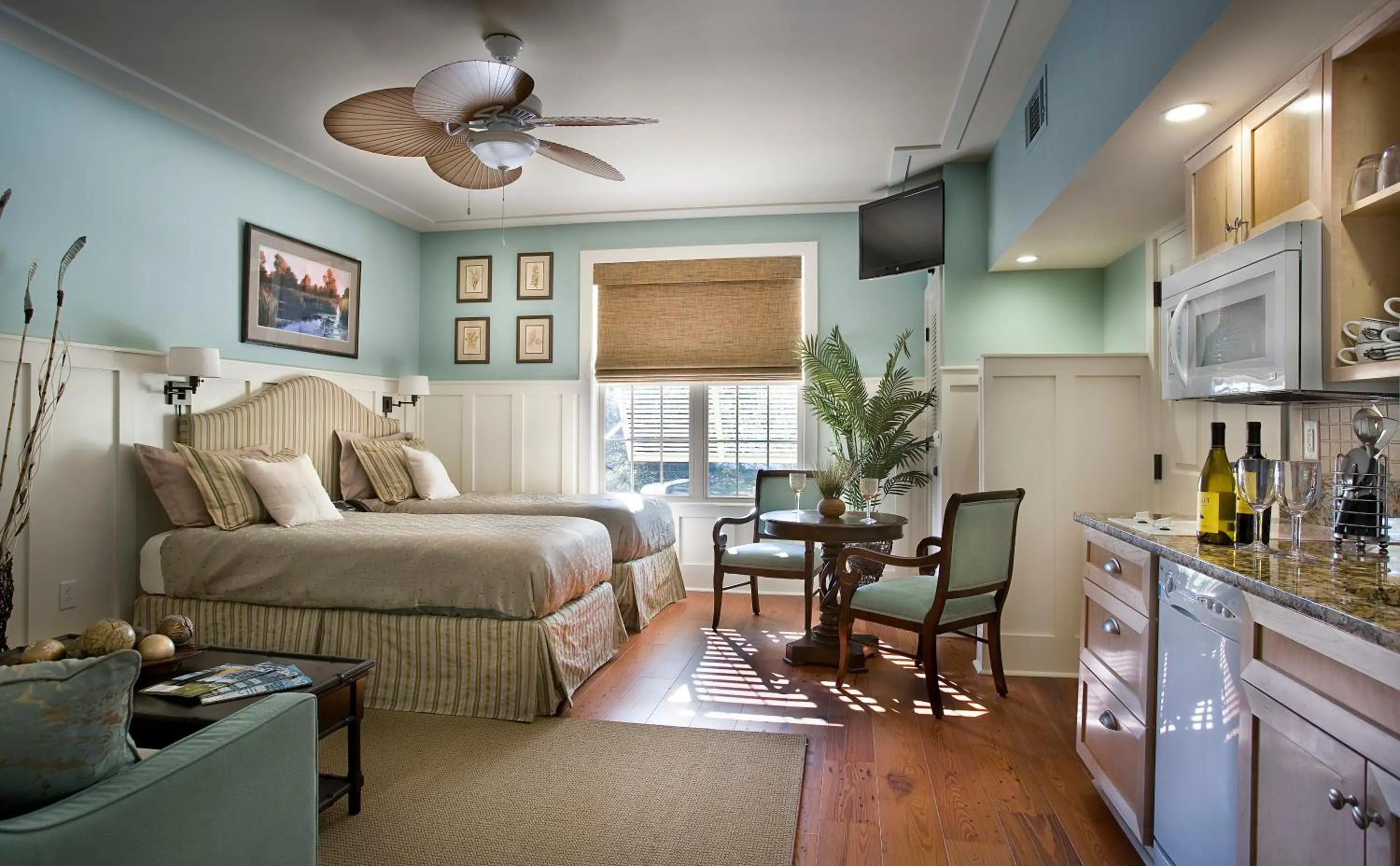 Photo of the whole room in The Inlet Sports Lodge