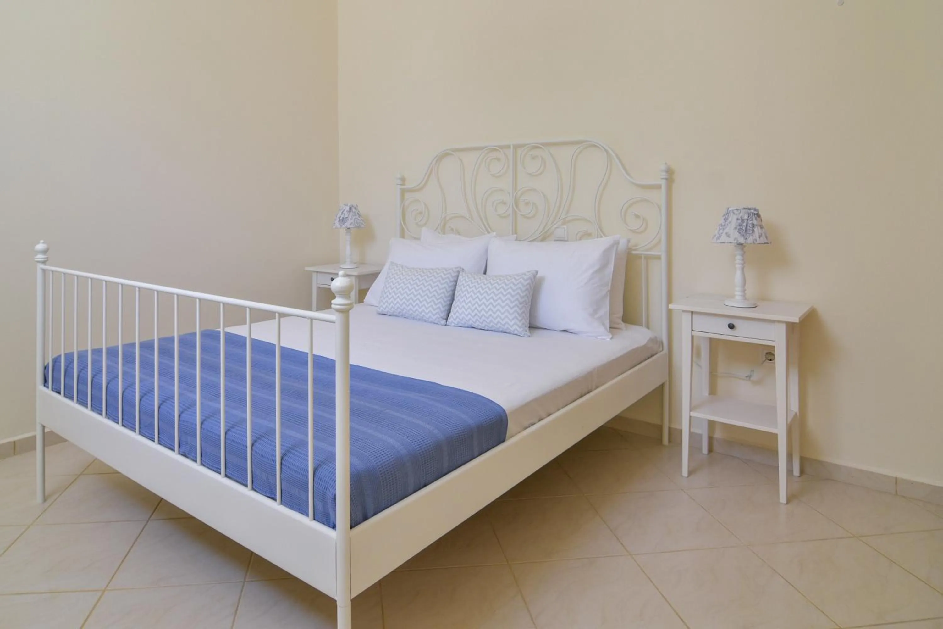 Bed in Monolithos Villas