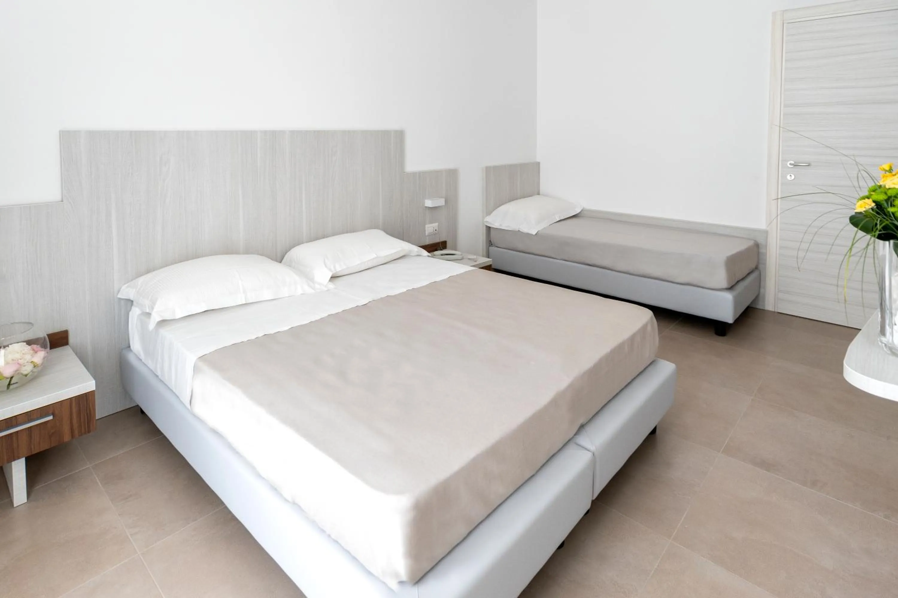 Photo of the whole room in Vasto Aparthotel