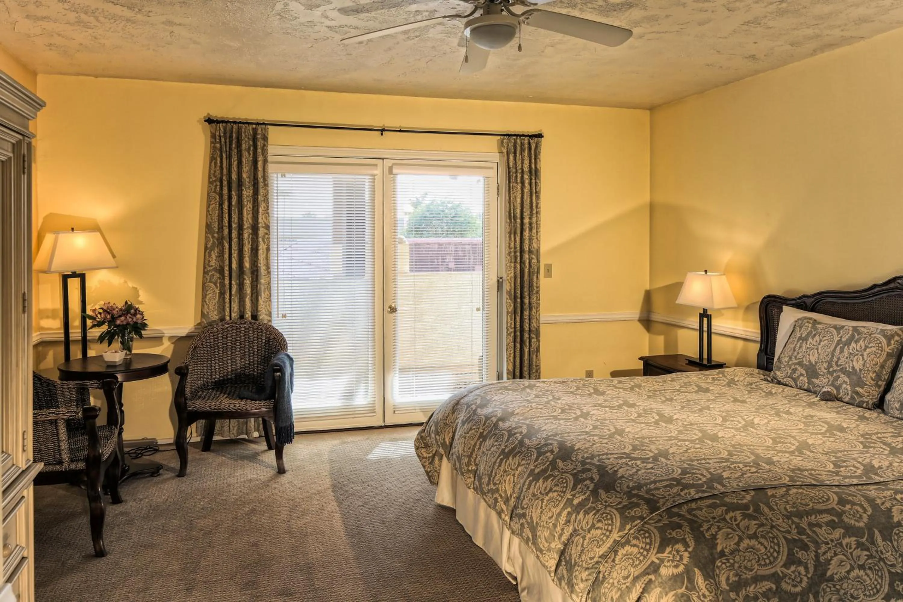 Photo of the whole room, Bed in La Maison Hotel - Adults Only