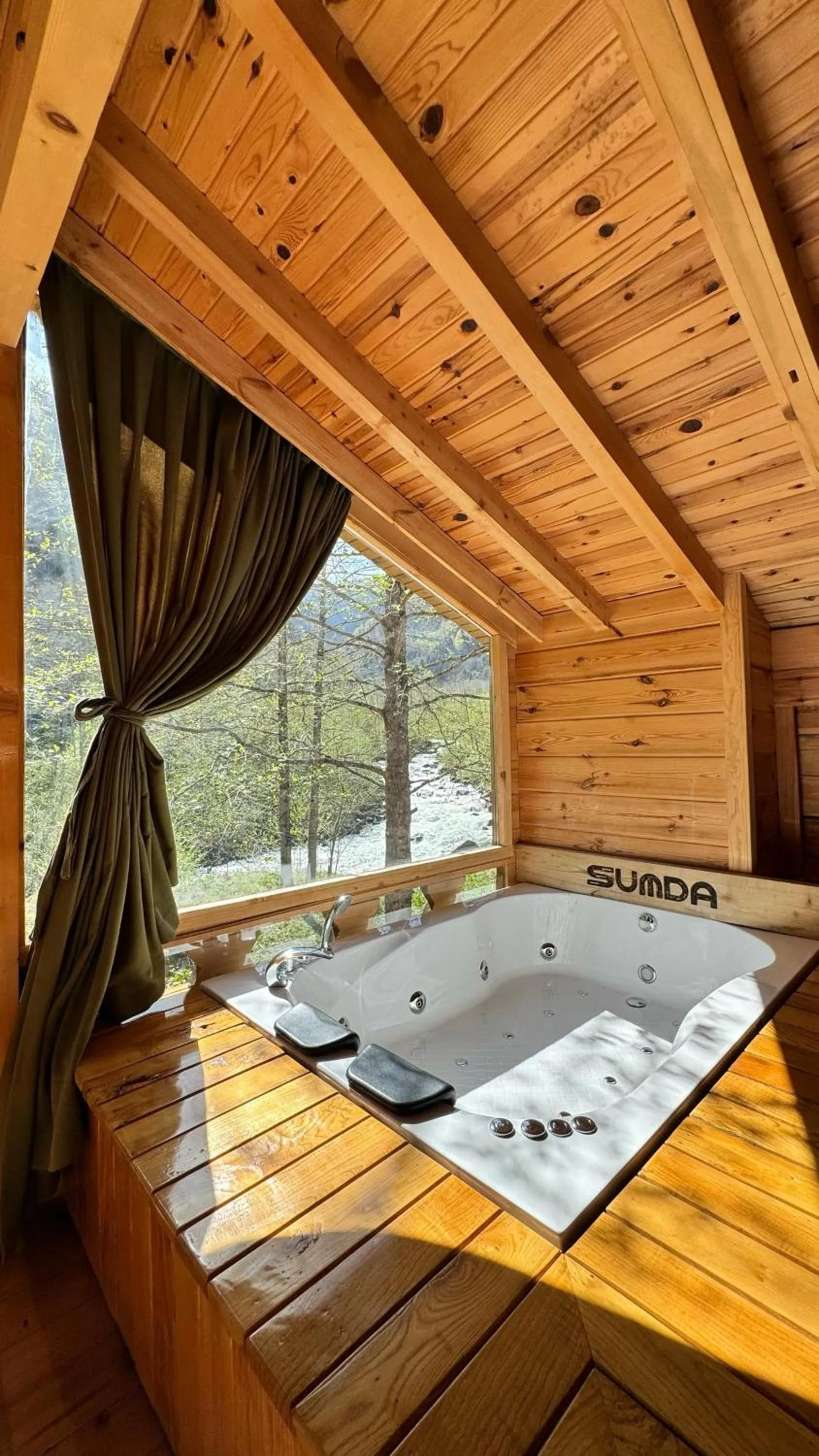 Hot Tub in Sumda Konaklar